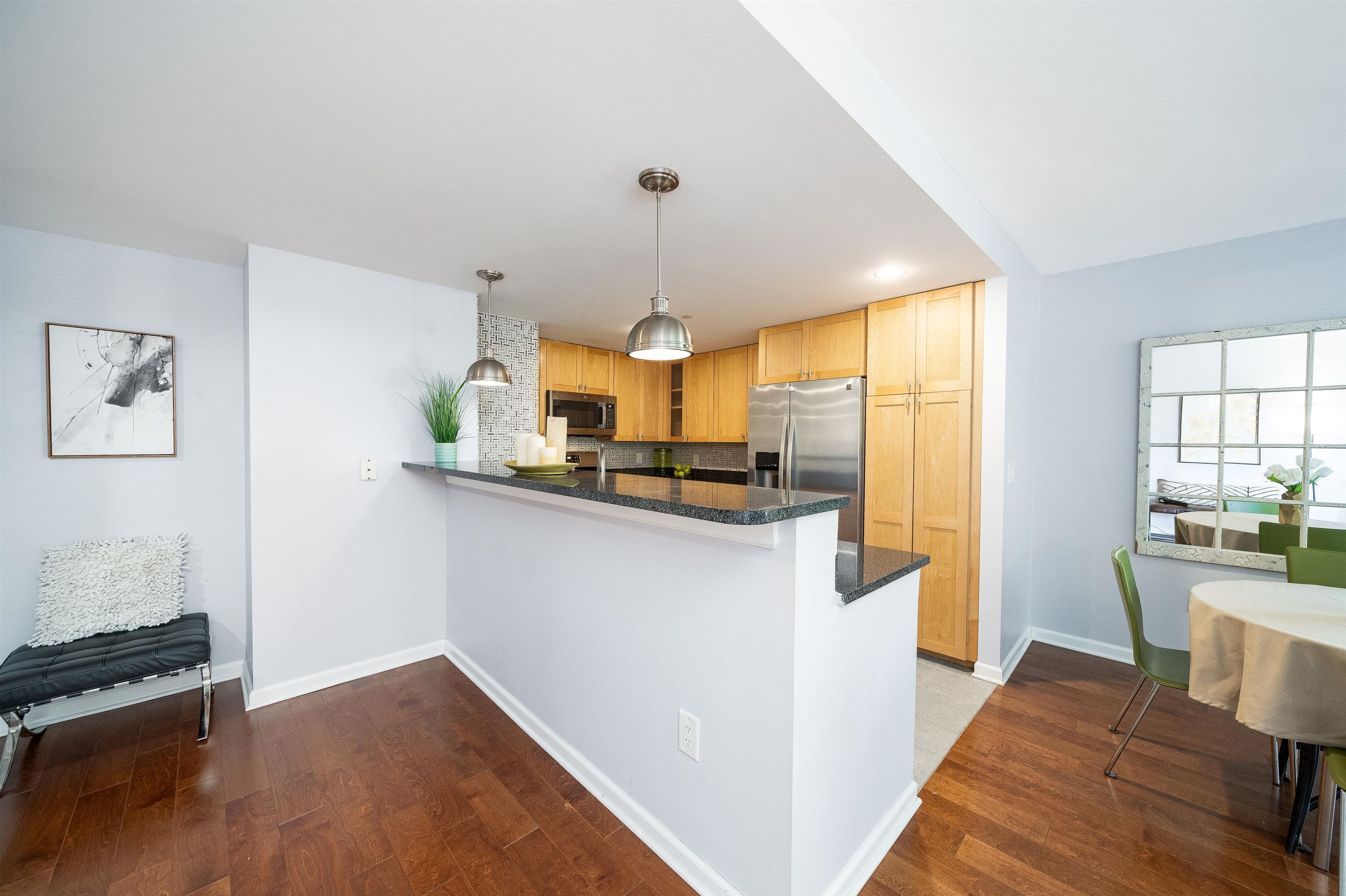 700 GROVE ST Unit: 3B