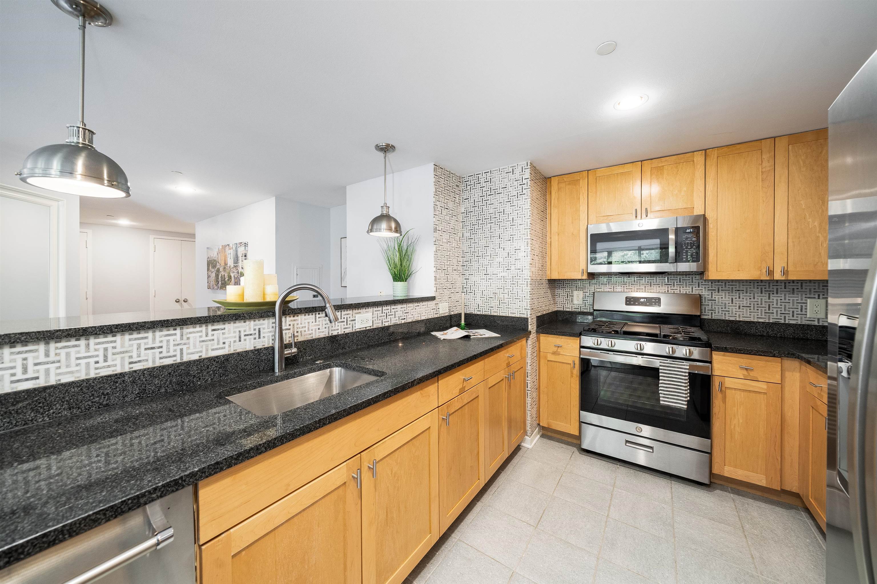 700 GROVE ST Unit: 3B