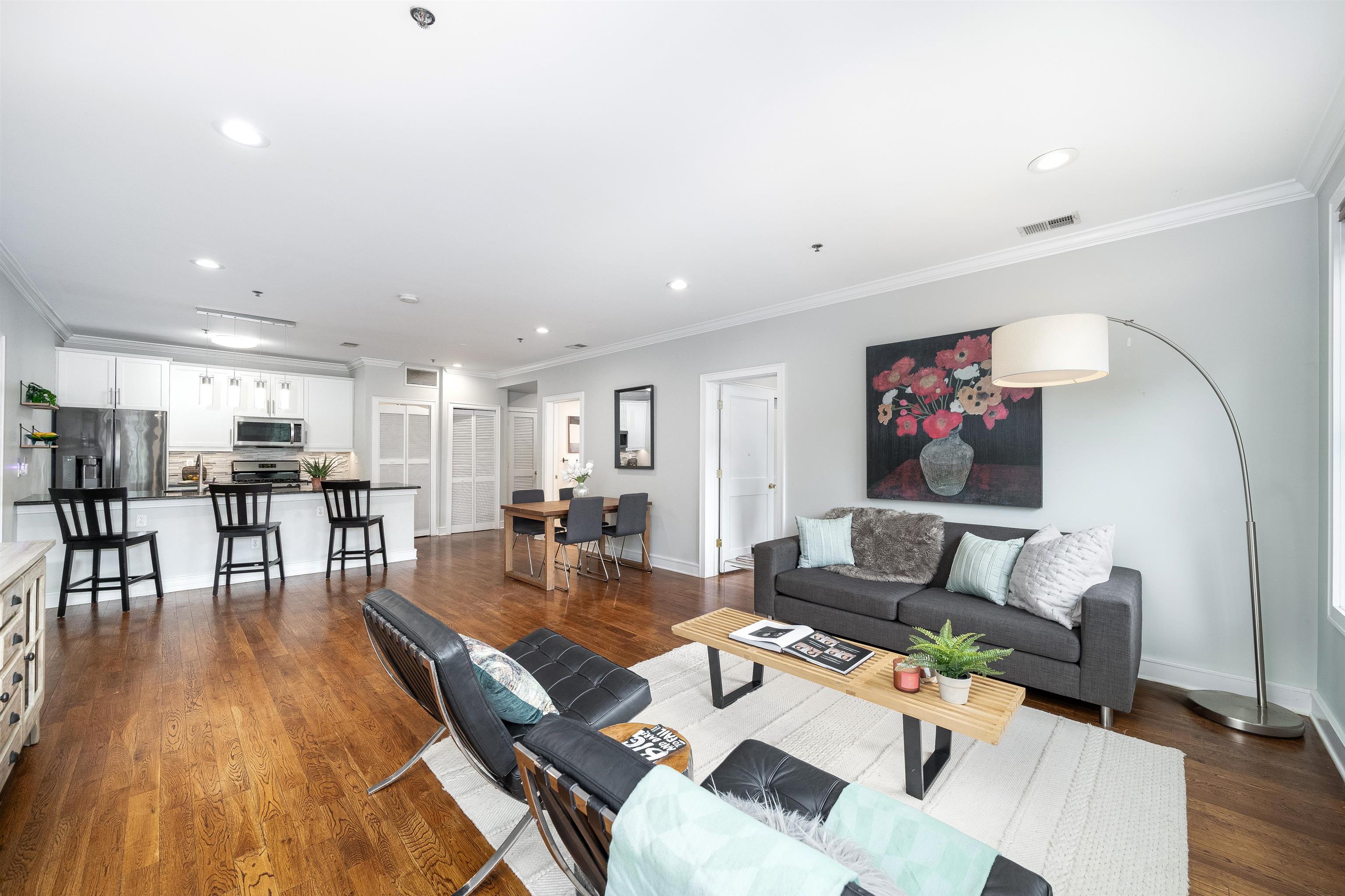 624 MONROE ST Unit: 3B