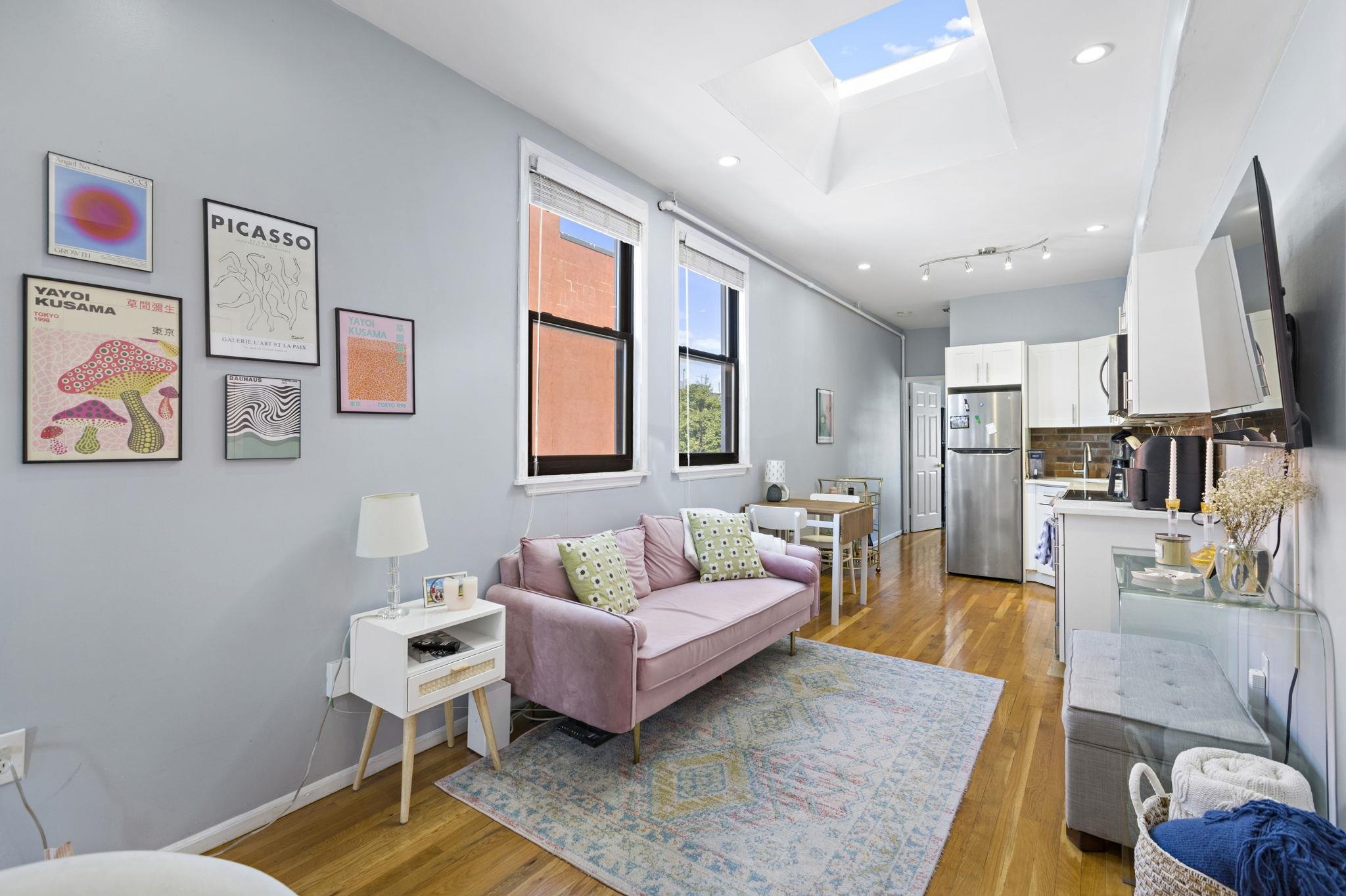 403 MONROE ST Unit: 4L