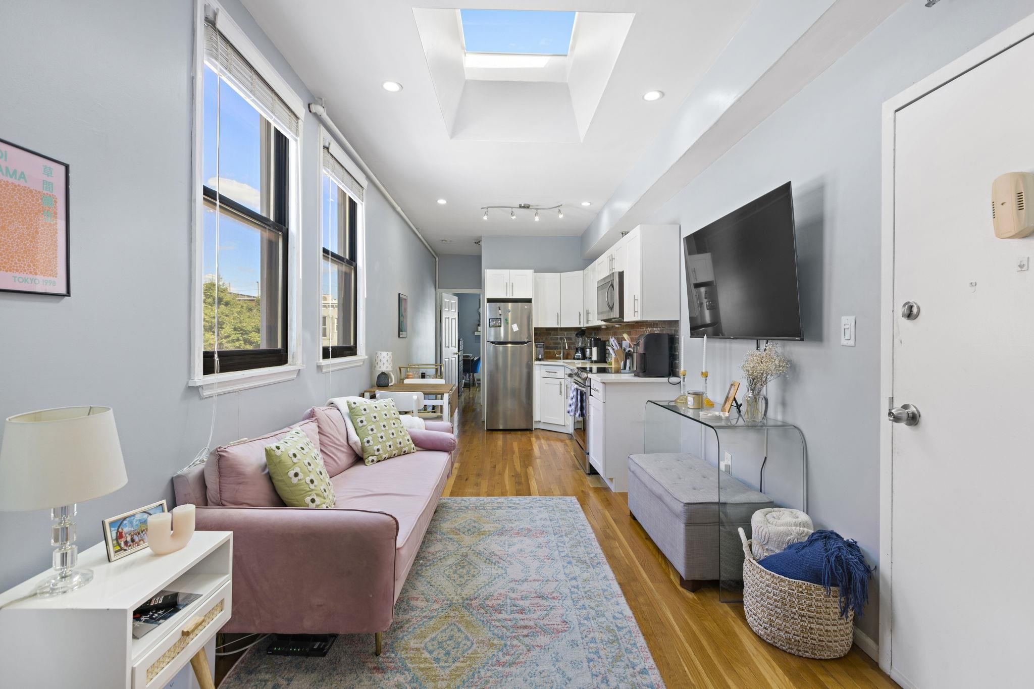 403 MONROE ST Unit: 4L