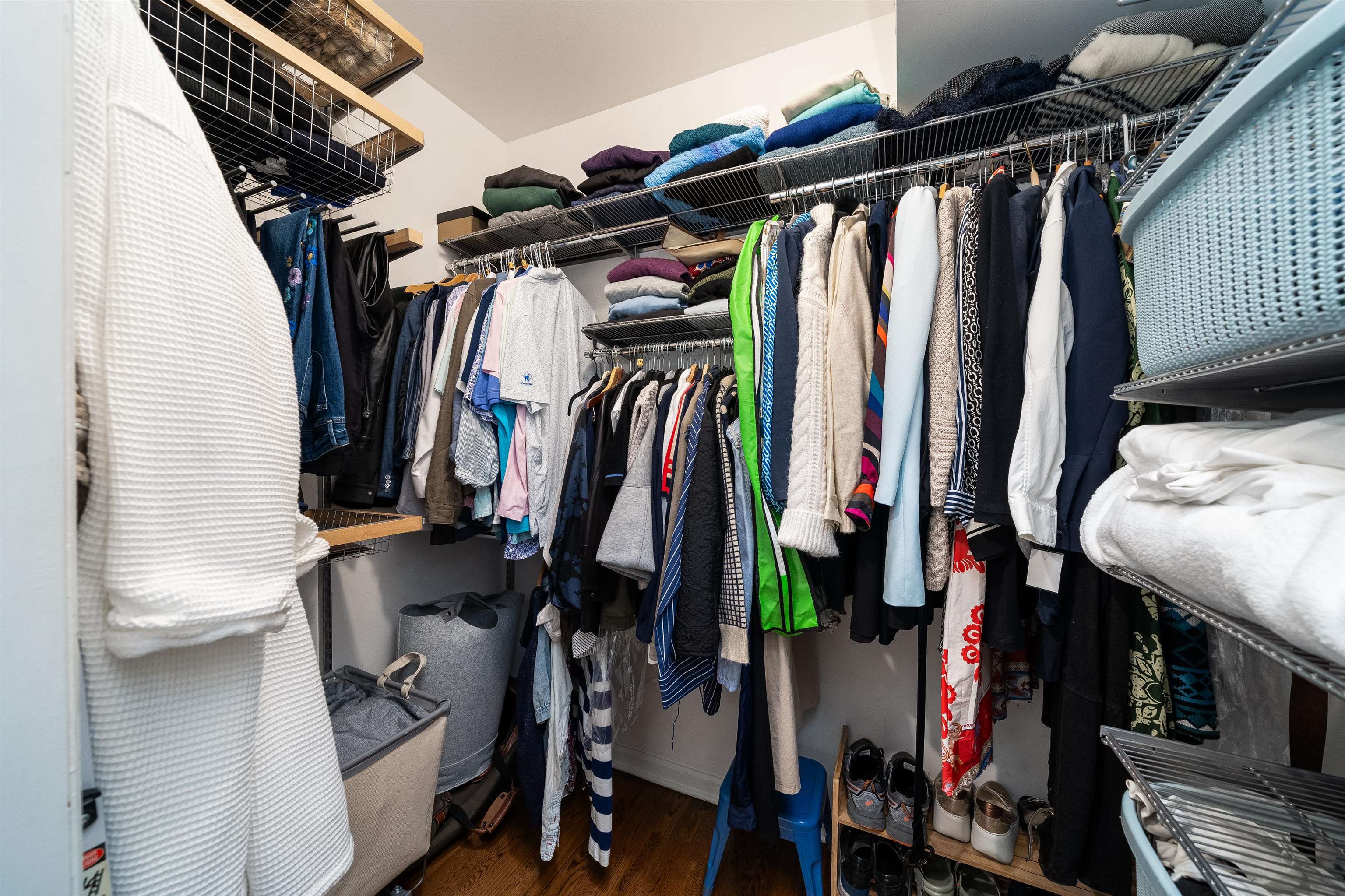 621 MONROE ST Unit: 4B