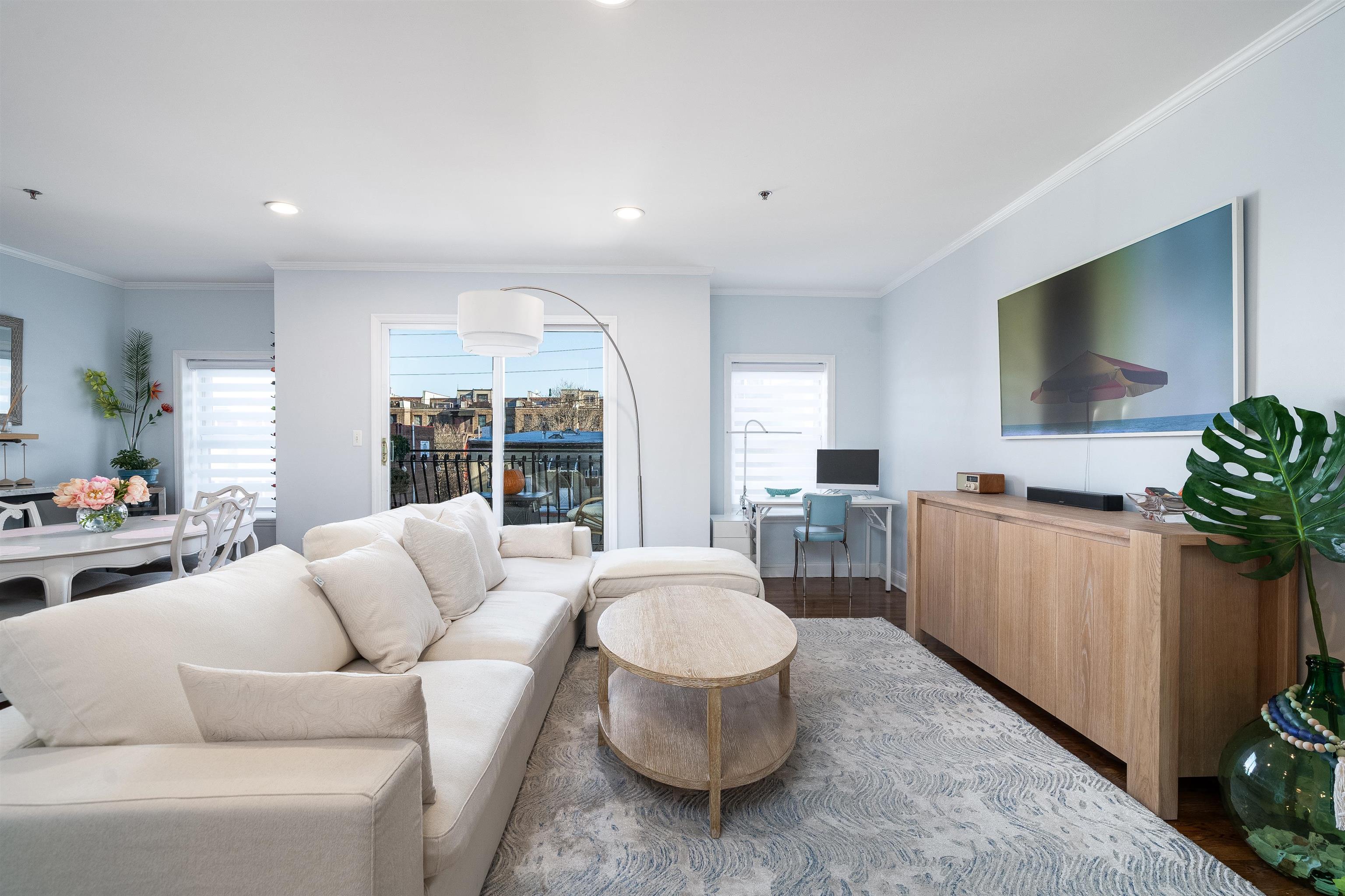 621 MONROE ST Unit: 4B