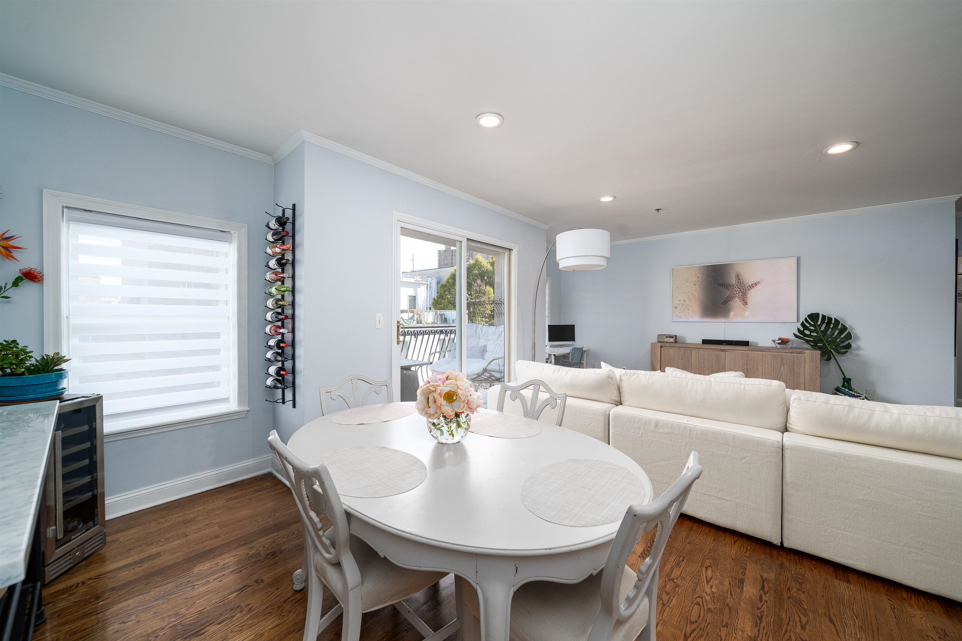621 MONROE ST Unit: 4B