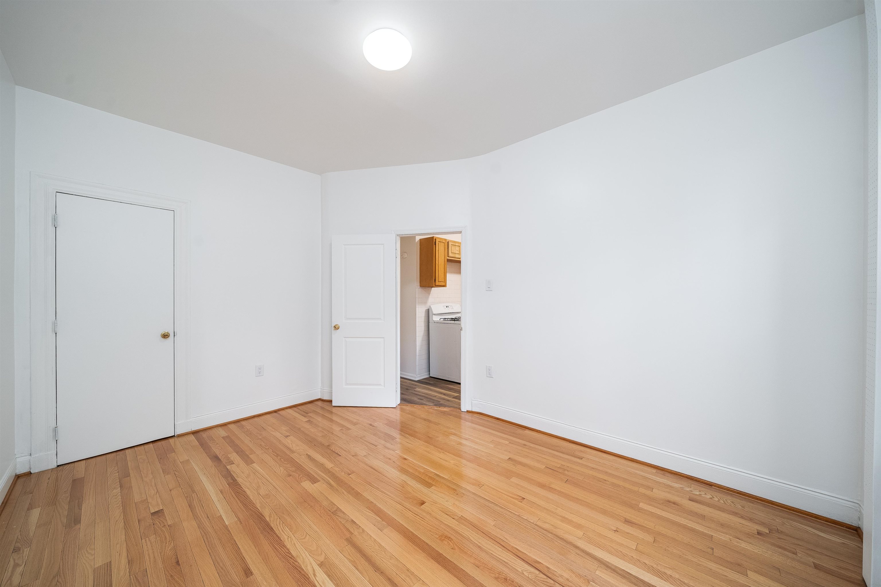 345 OGDEN AVE Unit: FIRST FLOOR