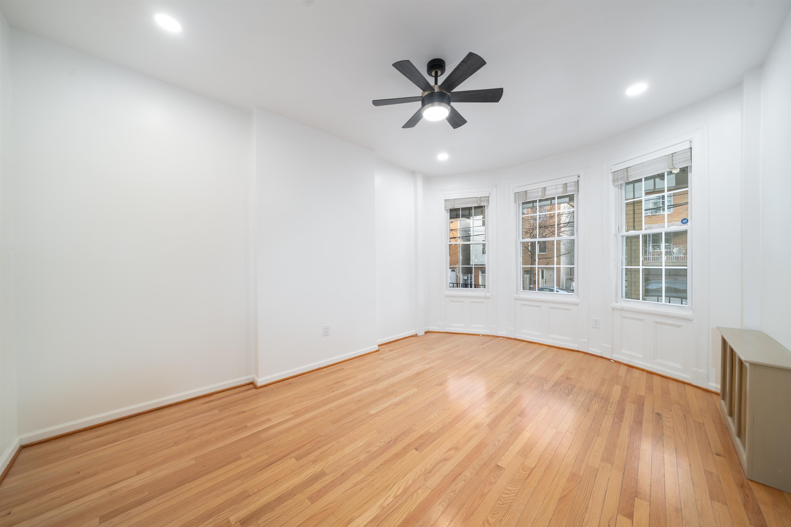 345 OGDEN AVE Unit: FIRST FLOOR