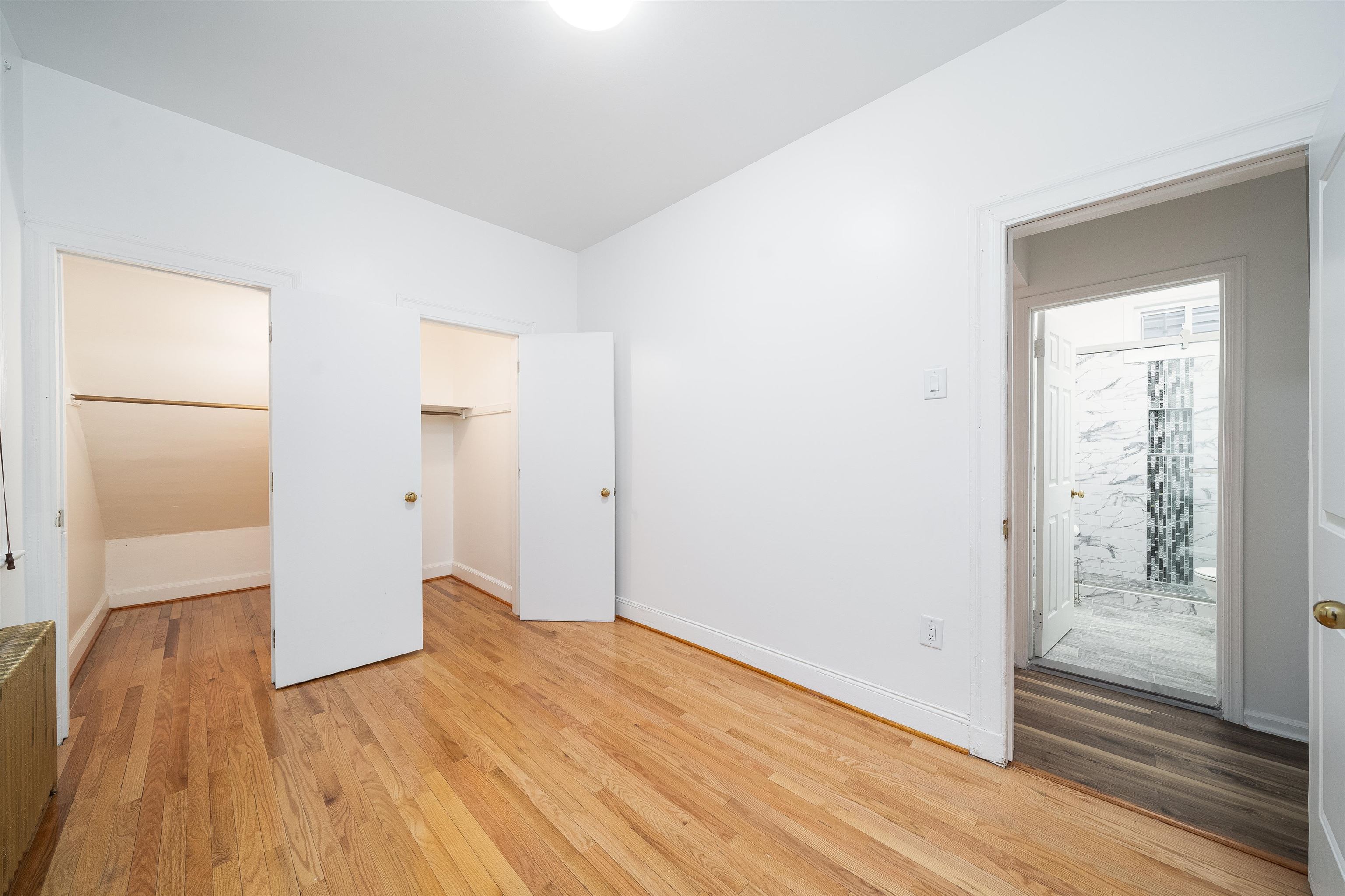 345 OGDEN AVE Unit: FIRST FLOOR