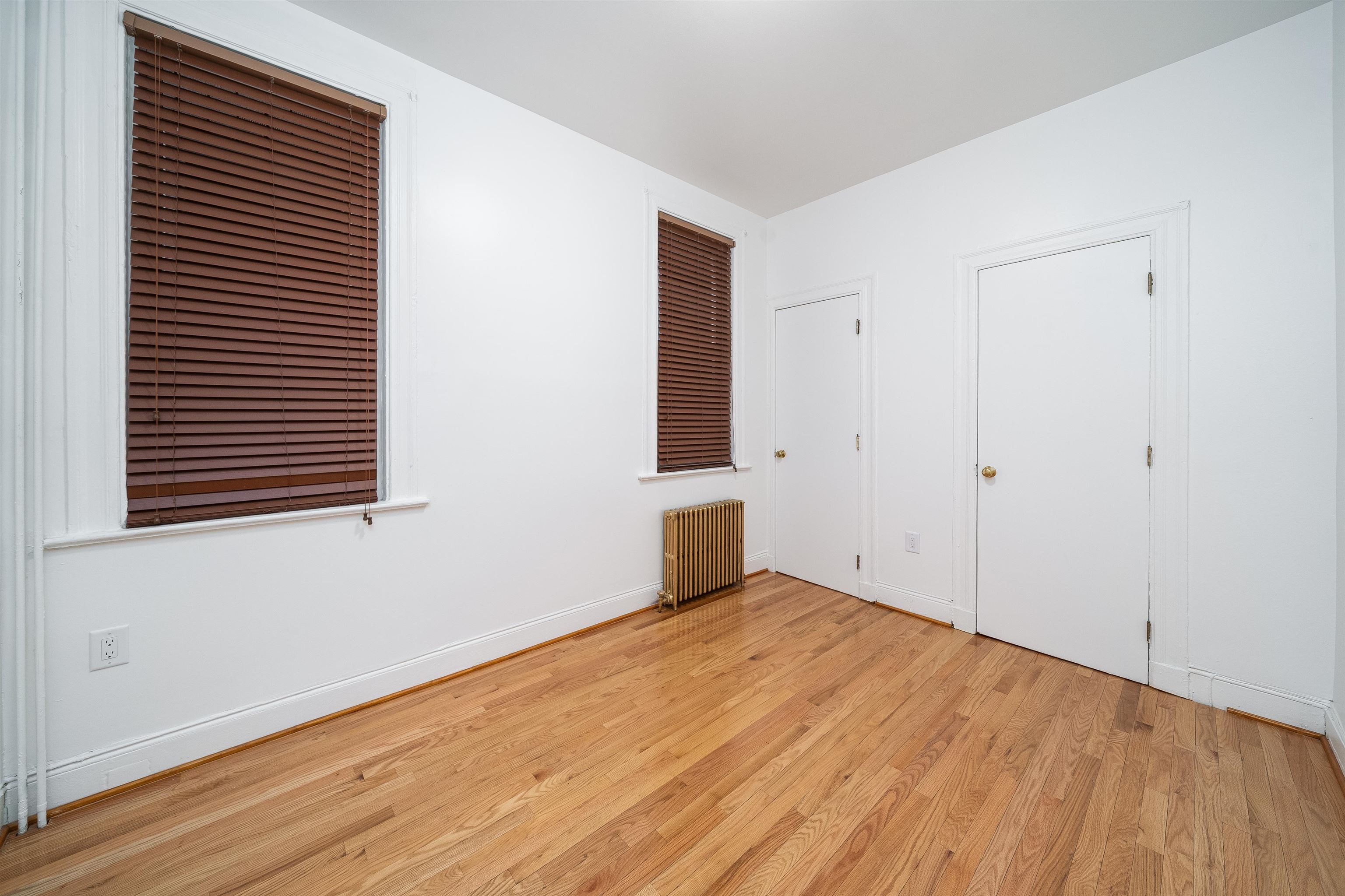 345 OGDEN AVE Unit: FIRST FLOOR