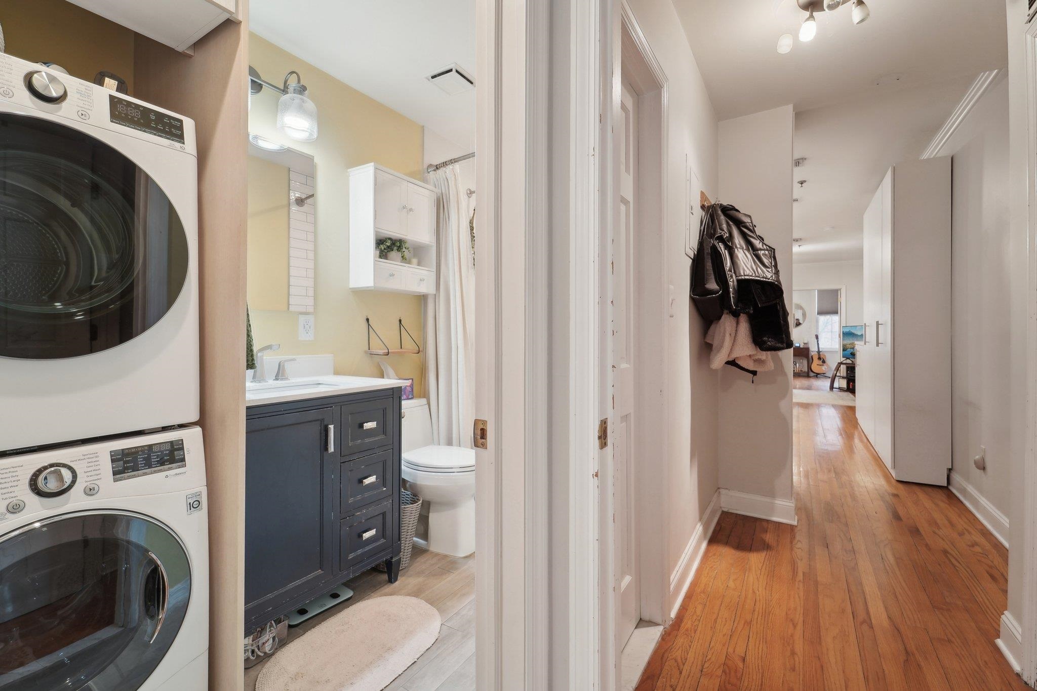 919 PARK AVE Unit: 2R