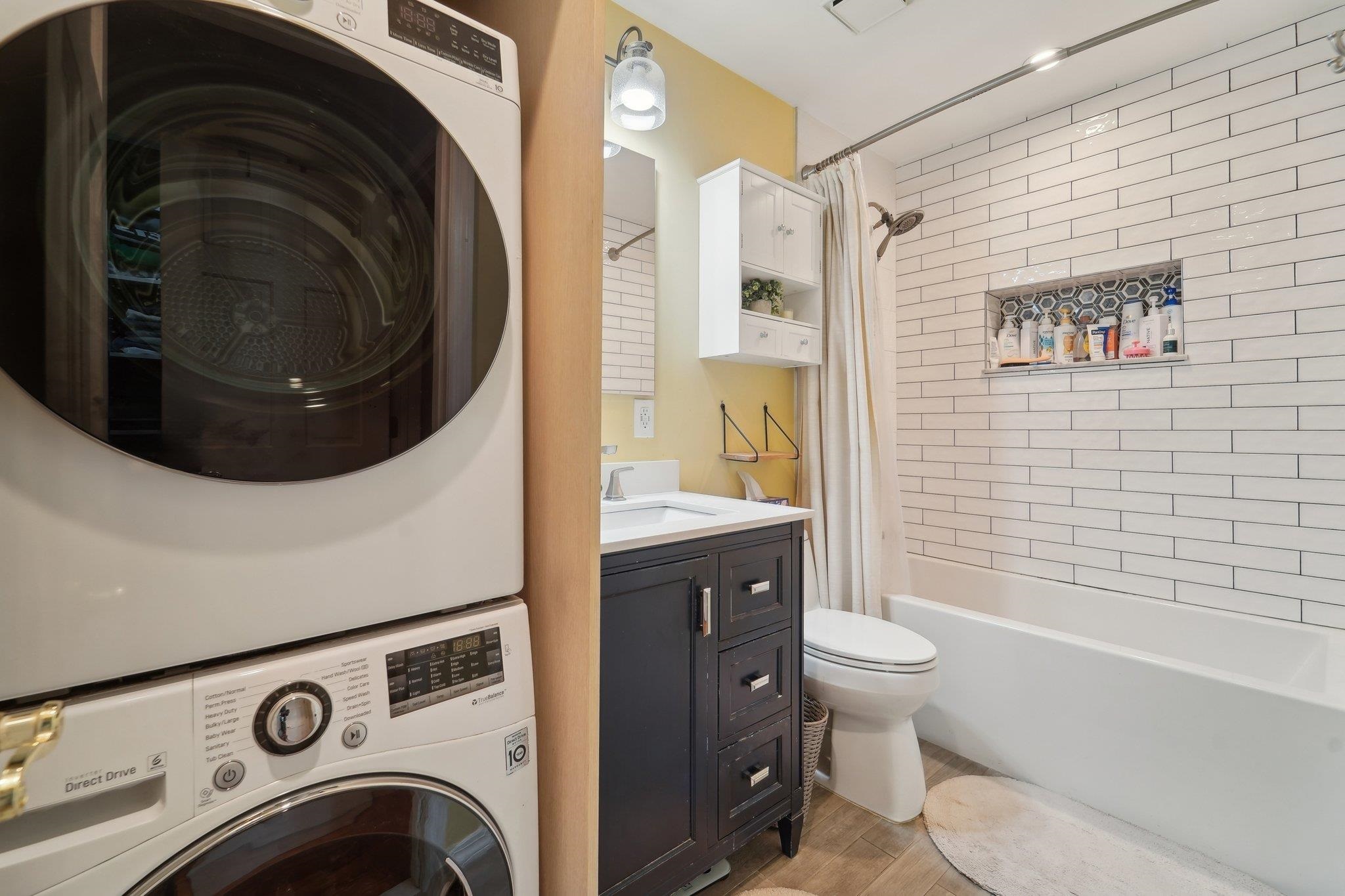 919 PARK AVE Unit: 2R