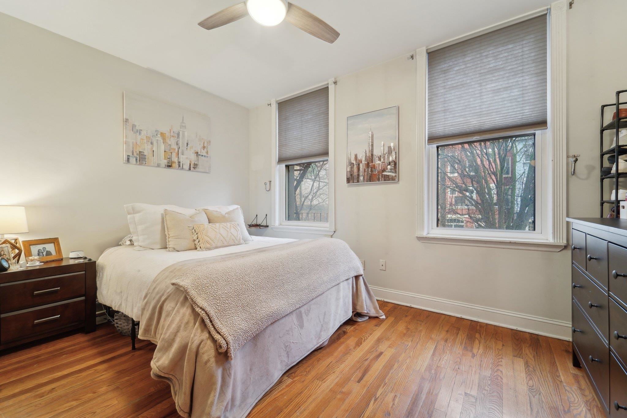 919 PARK AVE Unit: 2R