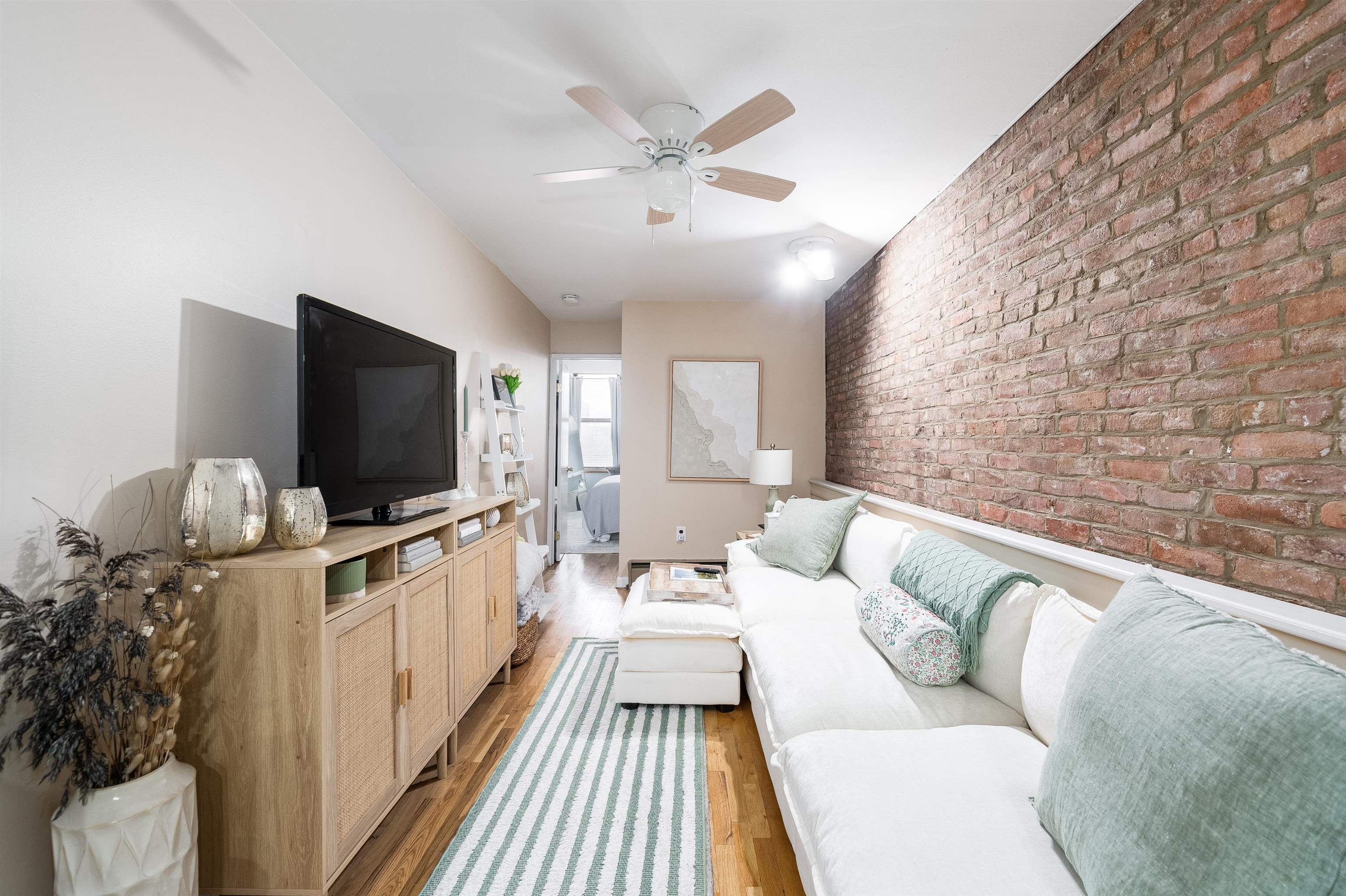 132 ADAMS ST Unit: 4