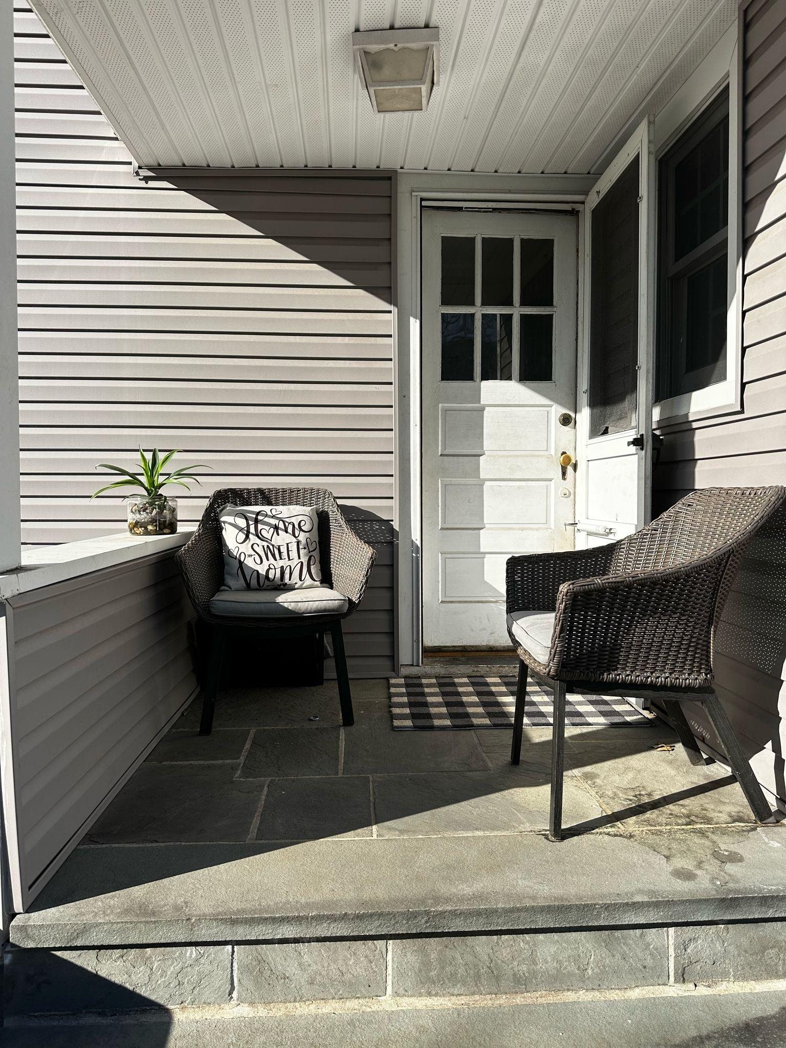 243 PATERSON AVE Unit: Basement