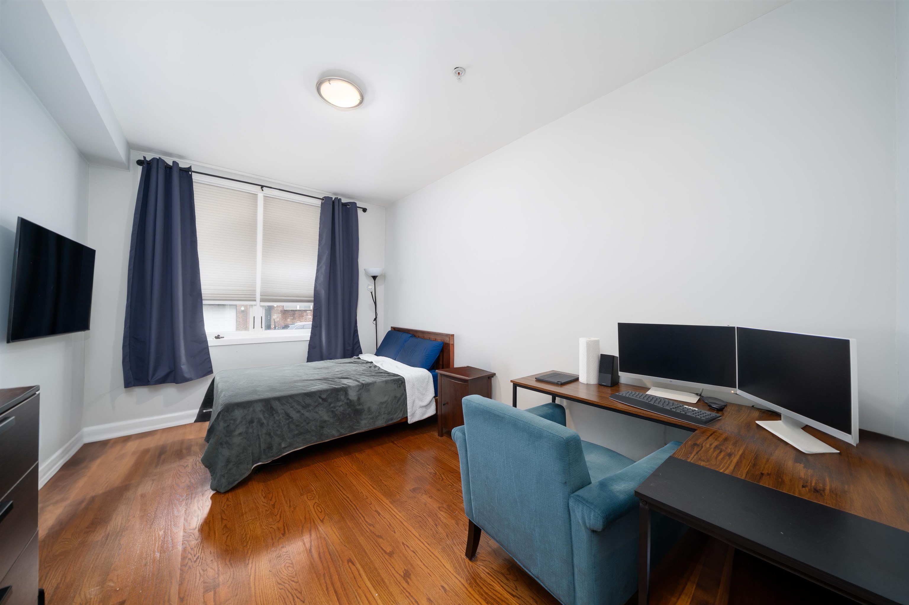 207 ADAM ST Unit: 1