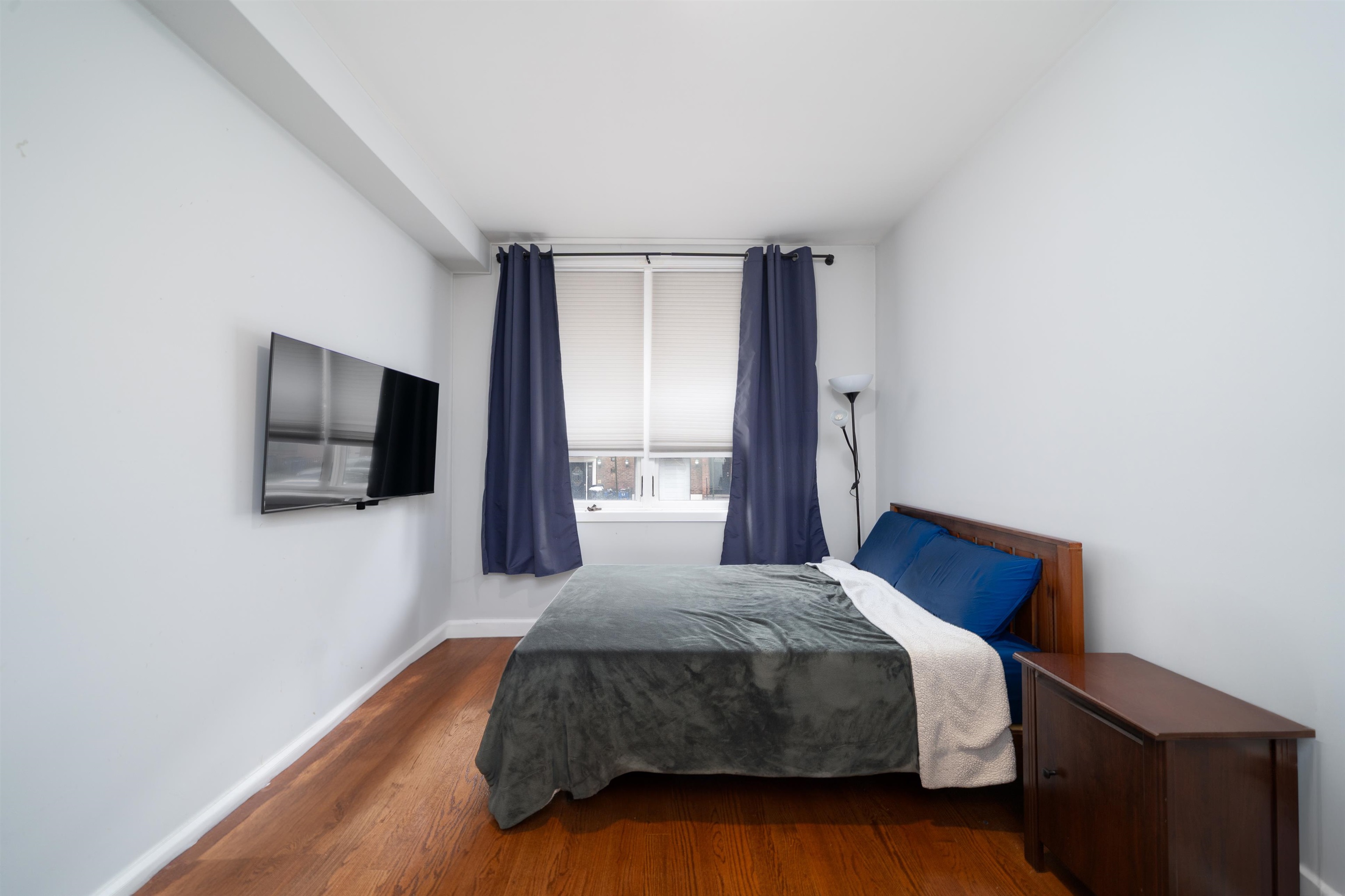 207 ADAM ST Unit: 1