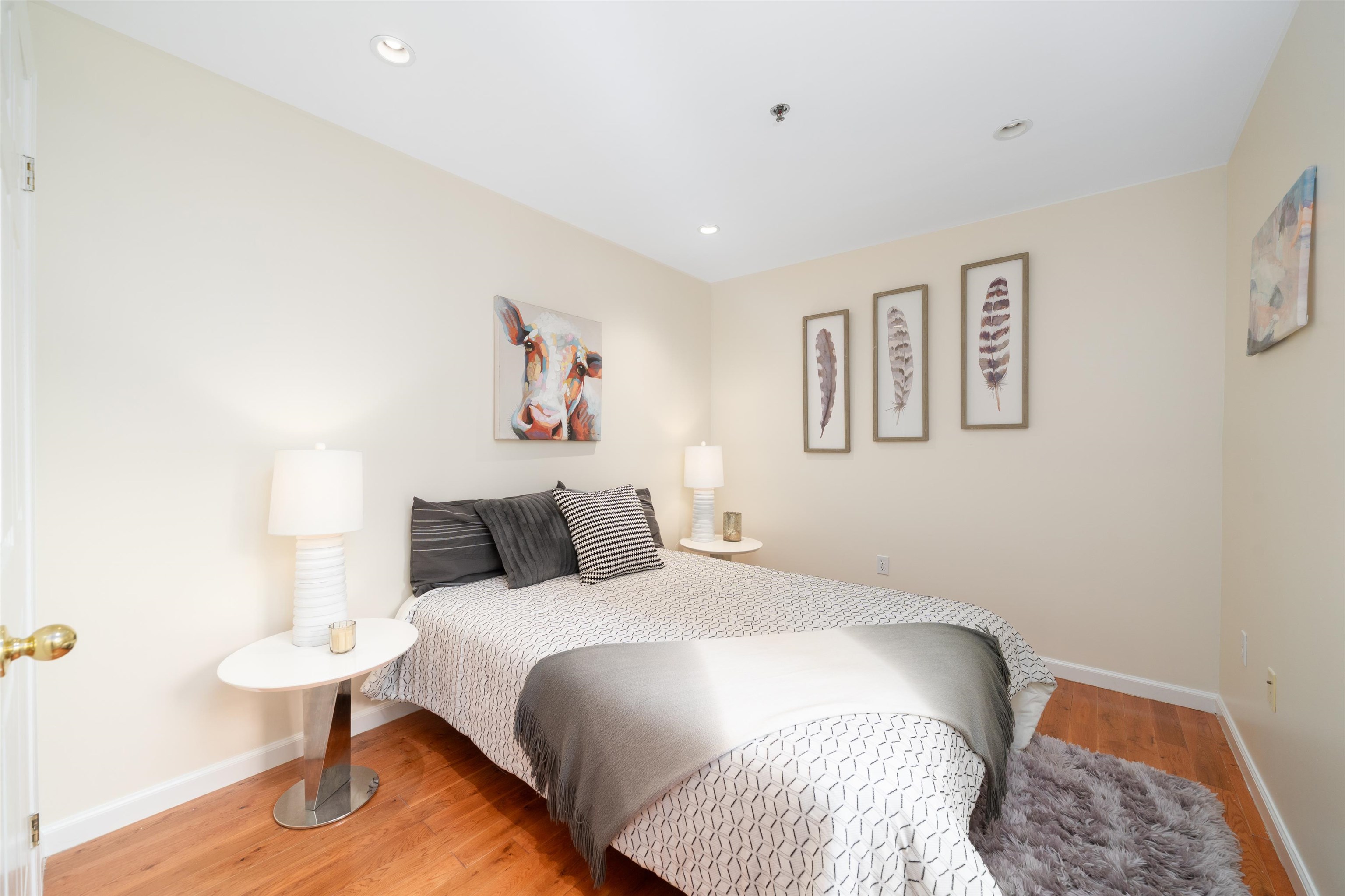 221 CLINTON ST Unit: 3R