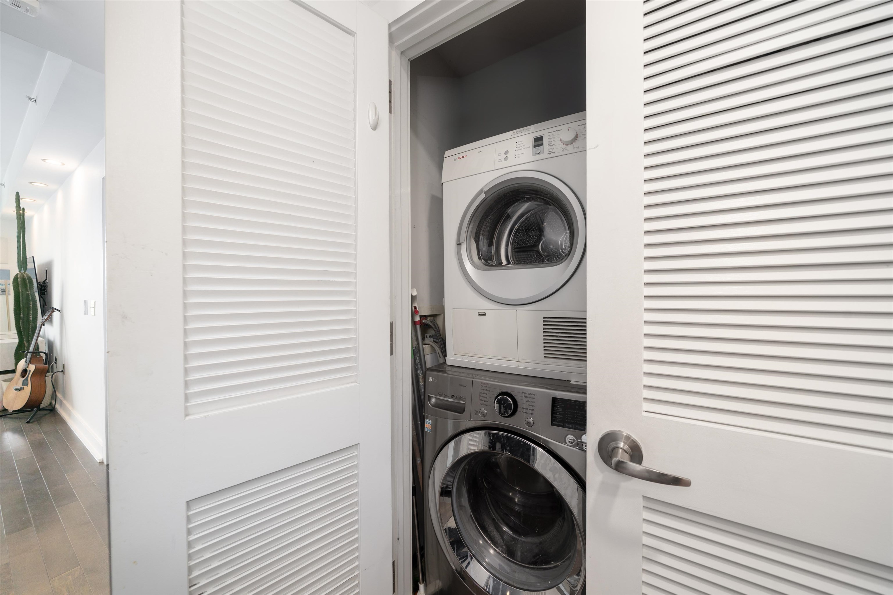 3312 HUDSON AVE Unit: 6G