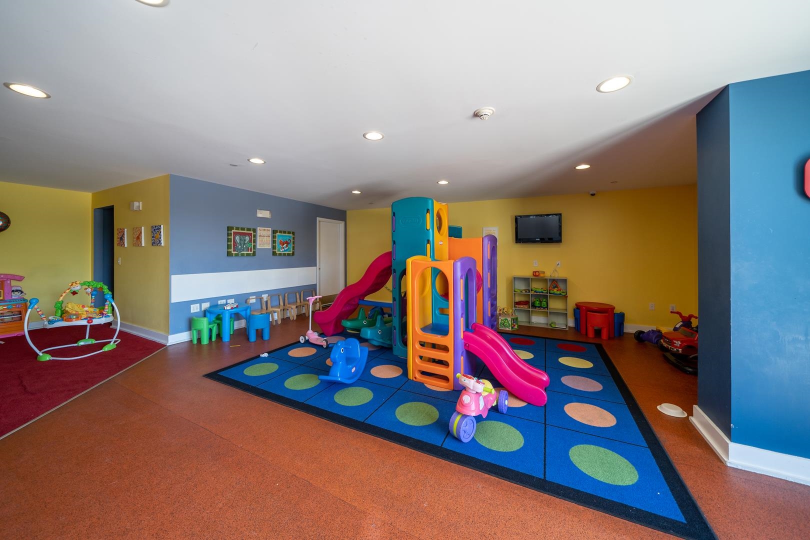 3312 HUDSON AVE Unit: 6G