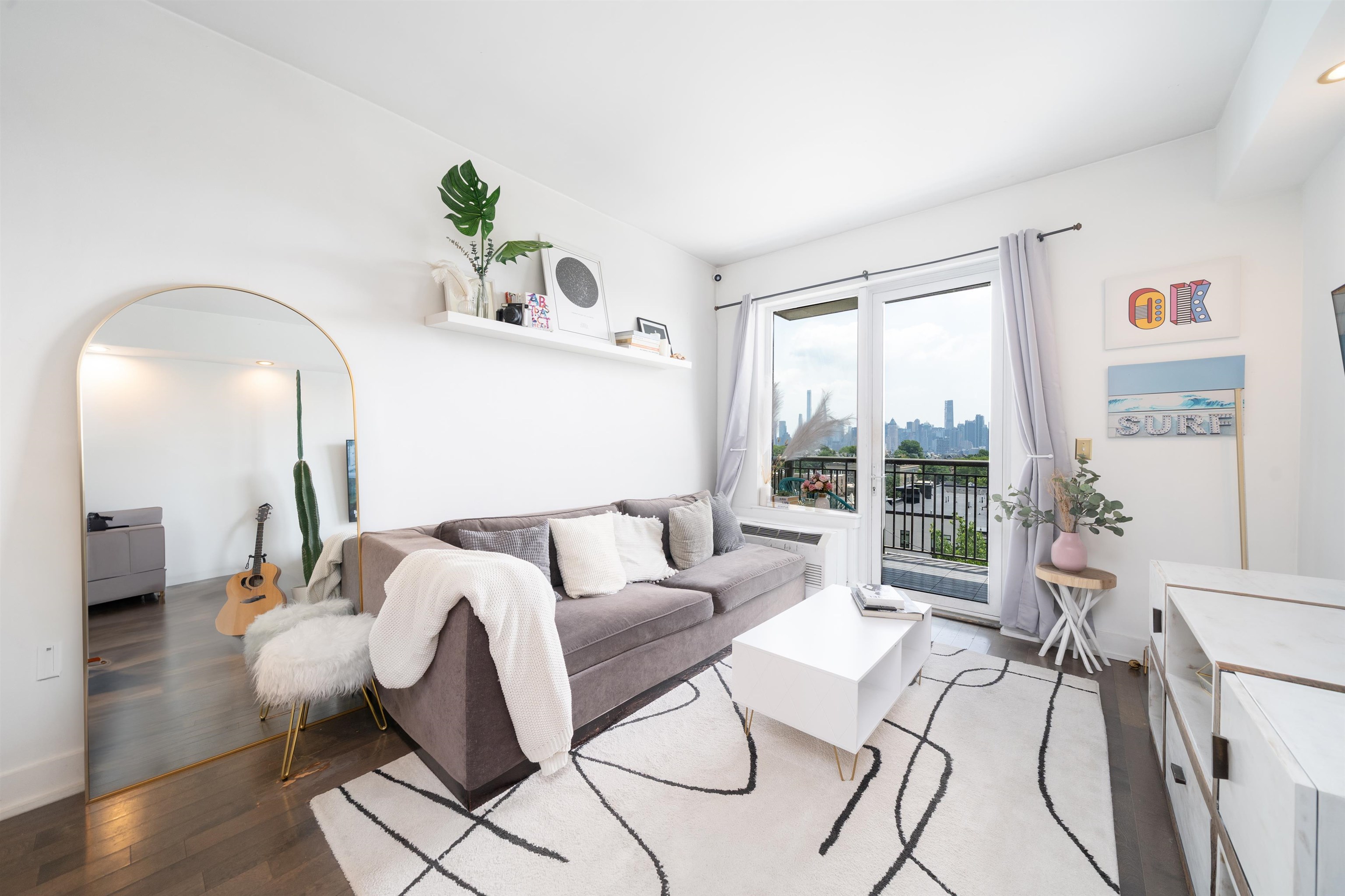 3312 HUDSON AVE Unit: 6G