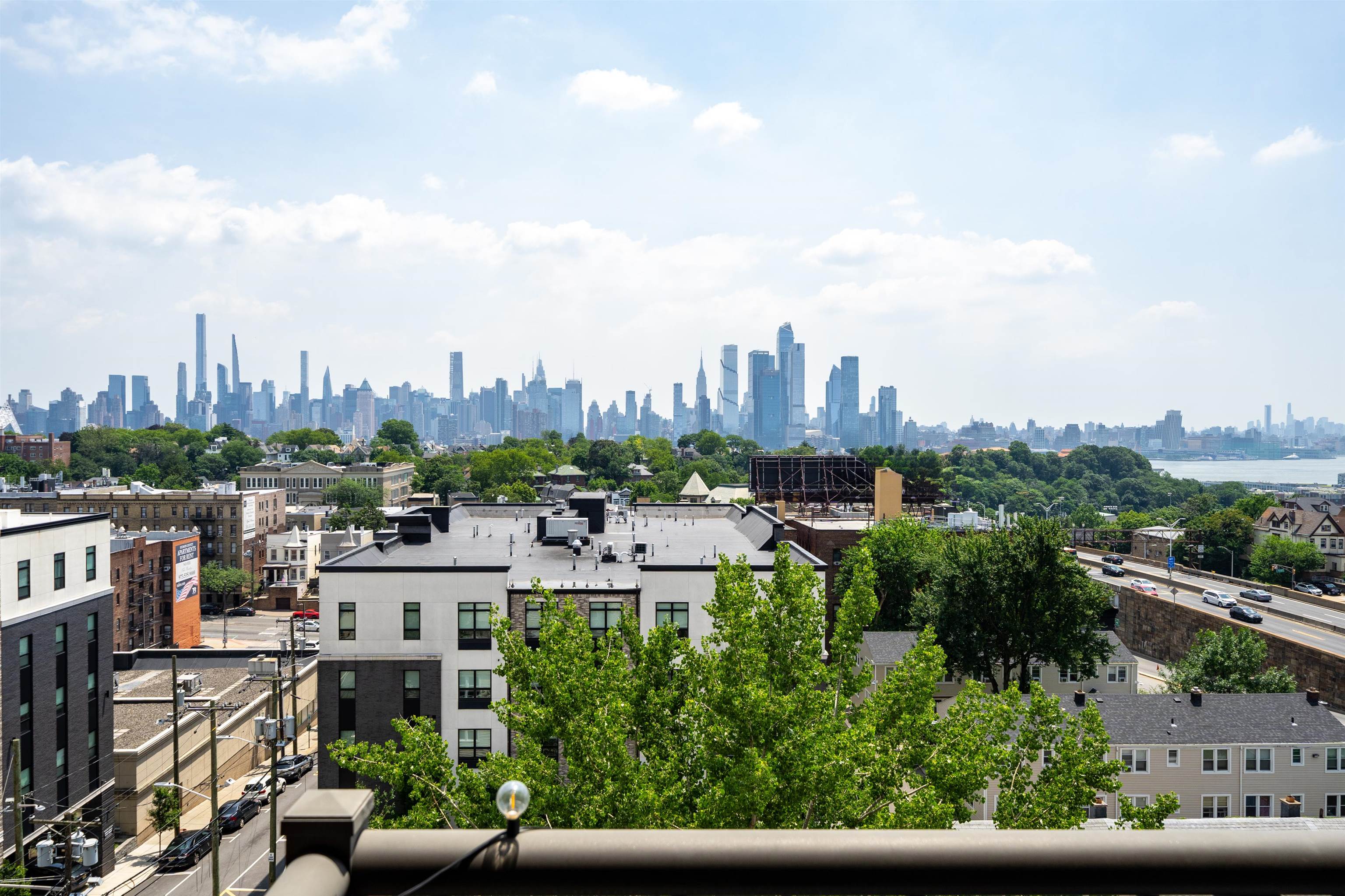 3312 HUDSON AVE Unit: 6G