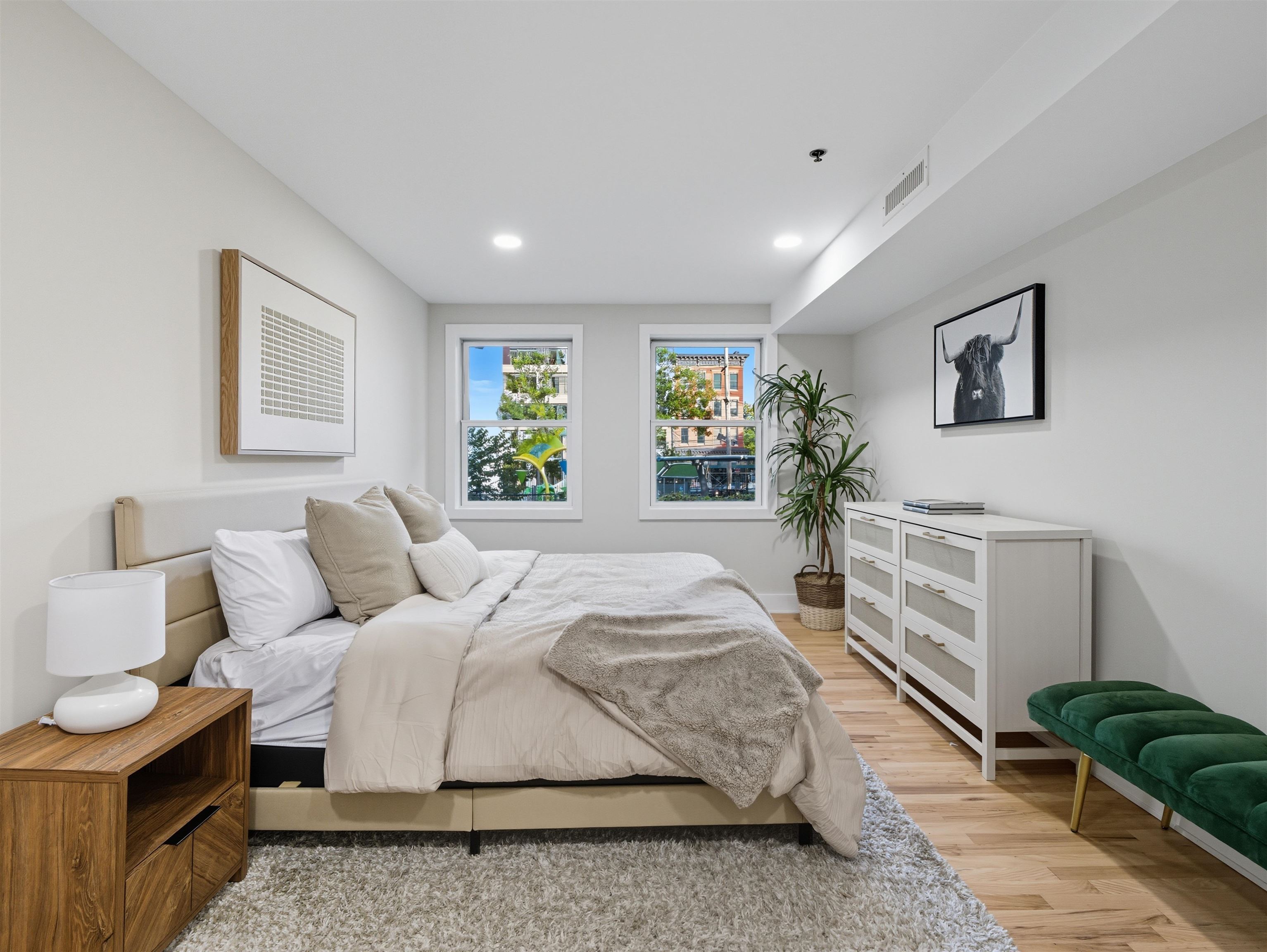 303 MONROE ST Unit: 1