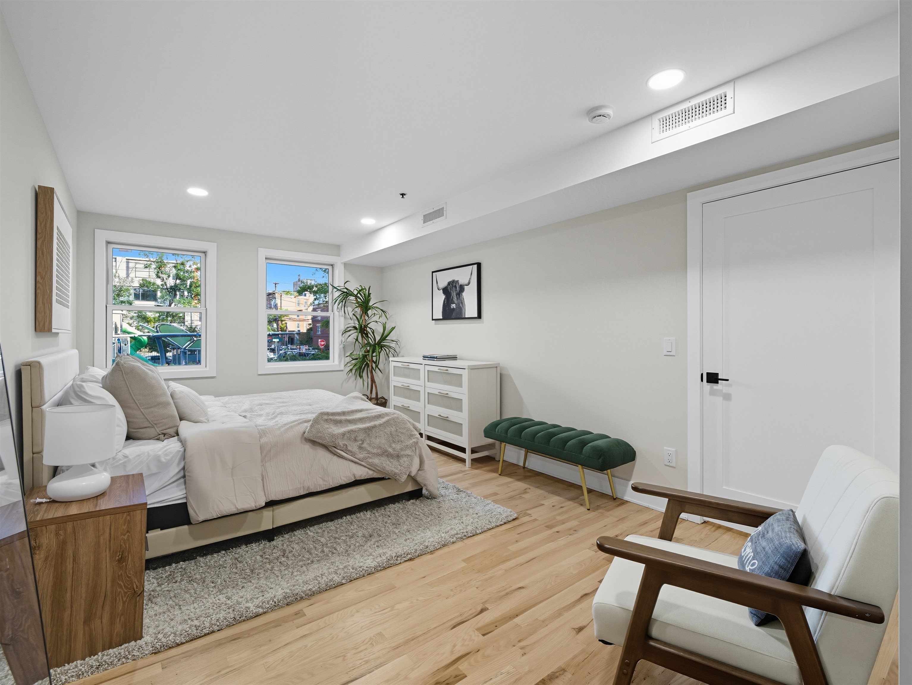 303 MONROE ST Unit: 1