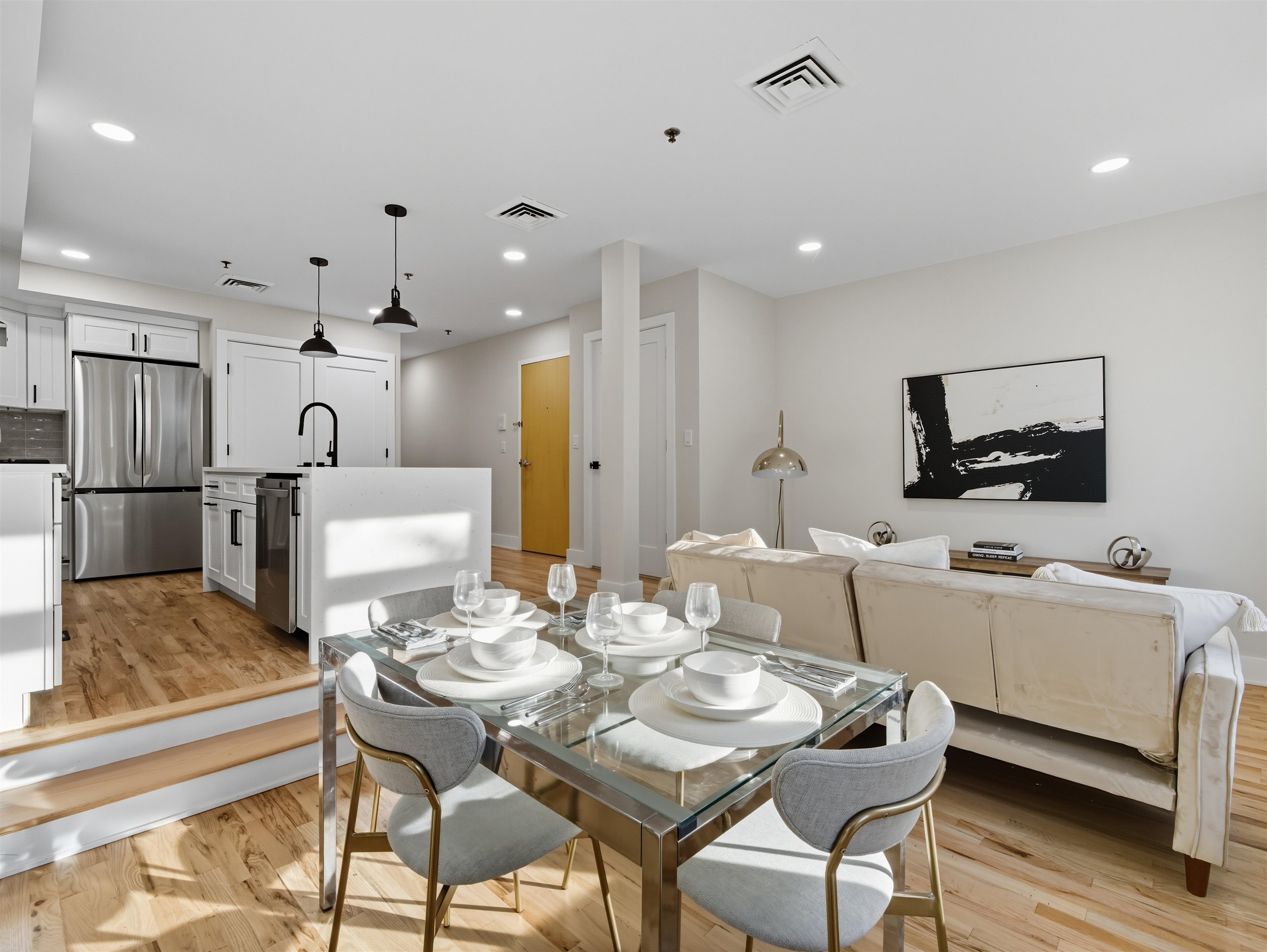 303 MONROE ST Unit: 1