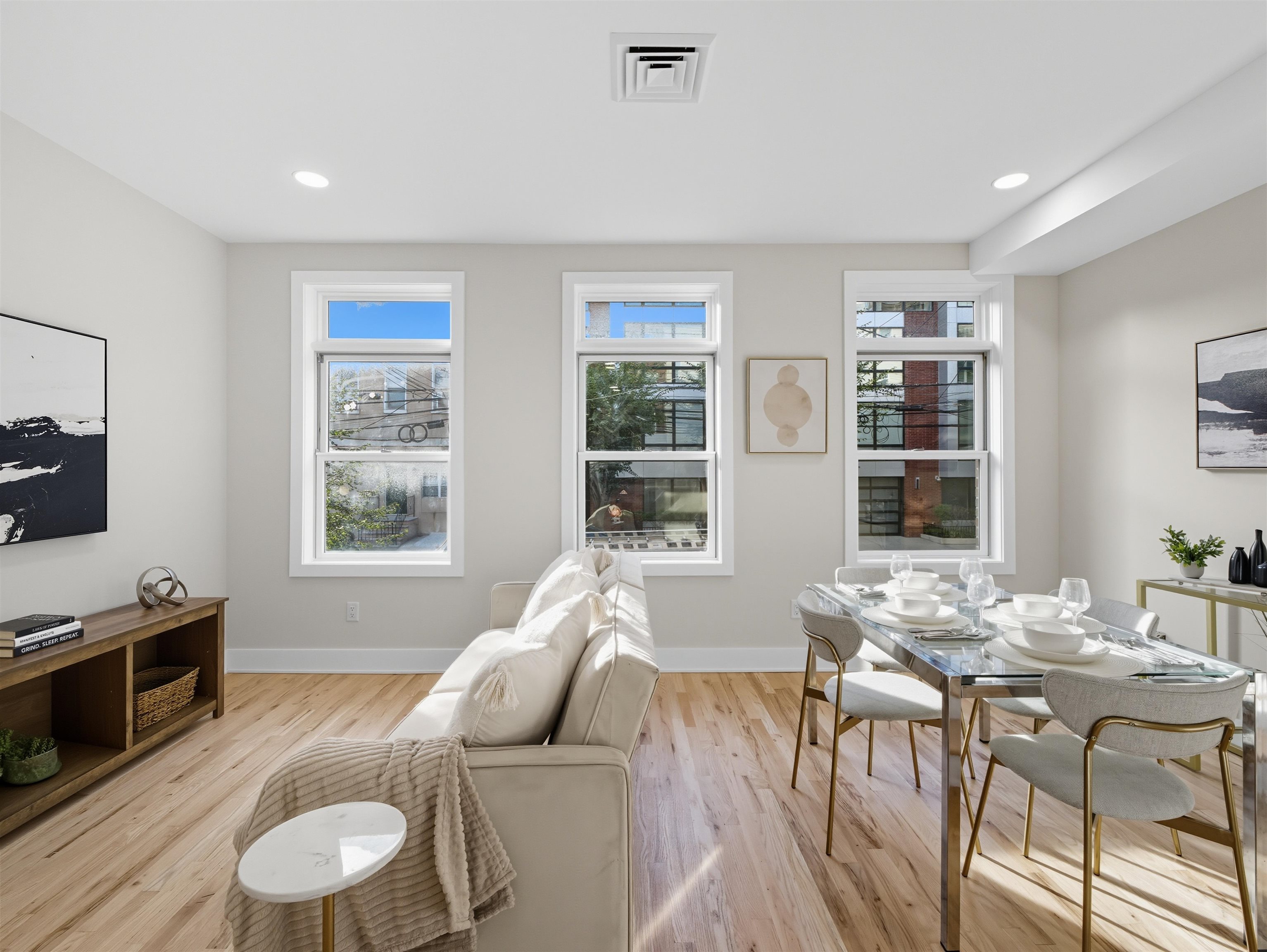 303 MONROE ST Unit: 1