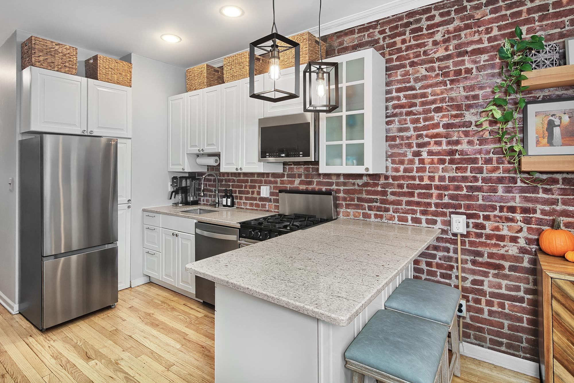 112 JEFFERSON ST Unit: 1L