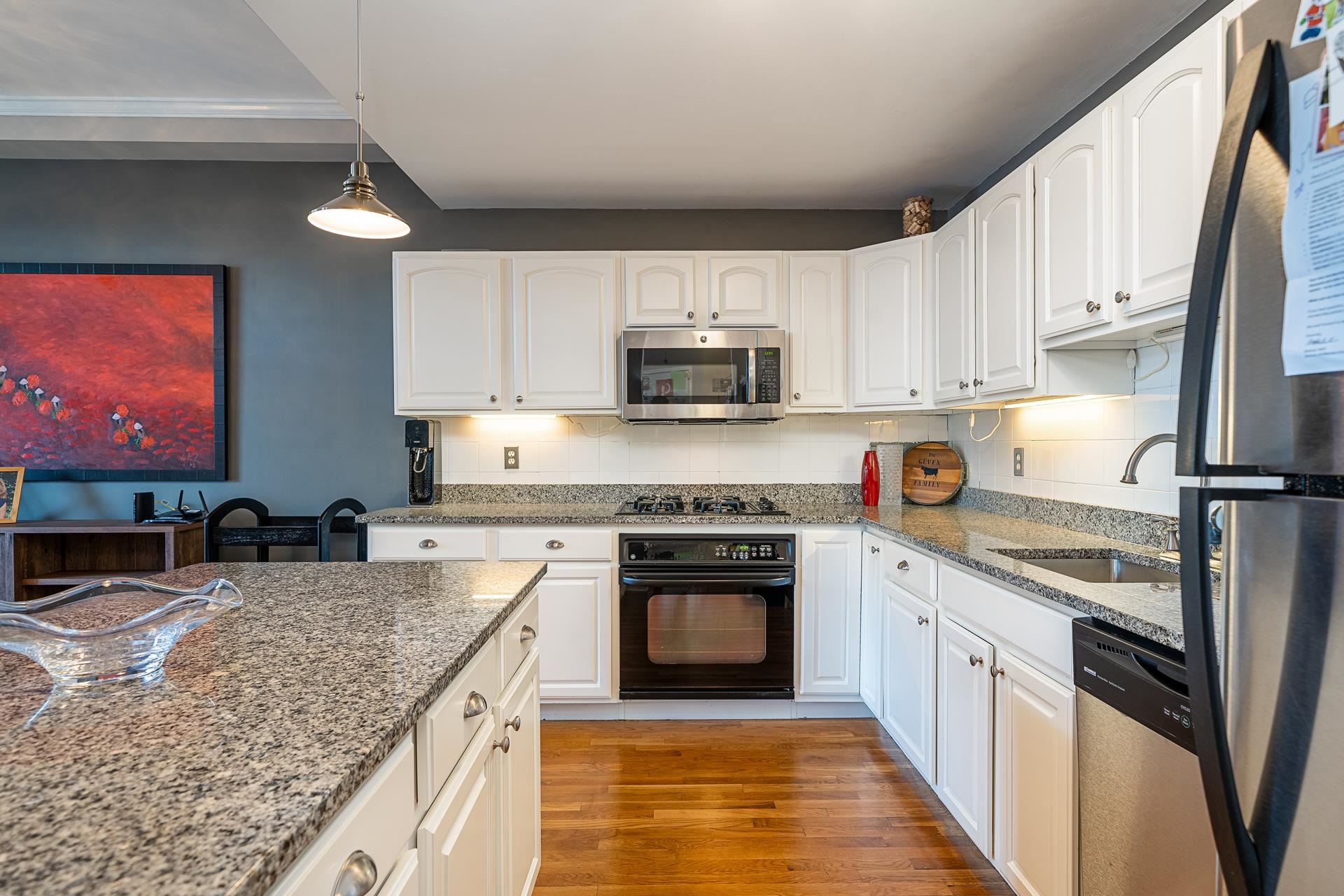 233 MONROE ST Unit: 4N