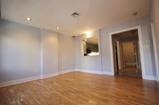 218 WASHINGTON ST Unit: 4B