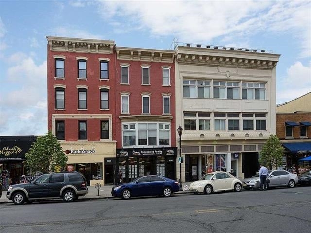 218 WASHINGTON ST Unit: 4B