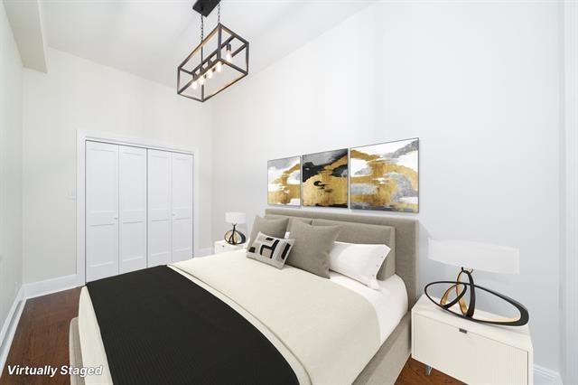 33 GLENWOOD AVE Unit: side entrance