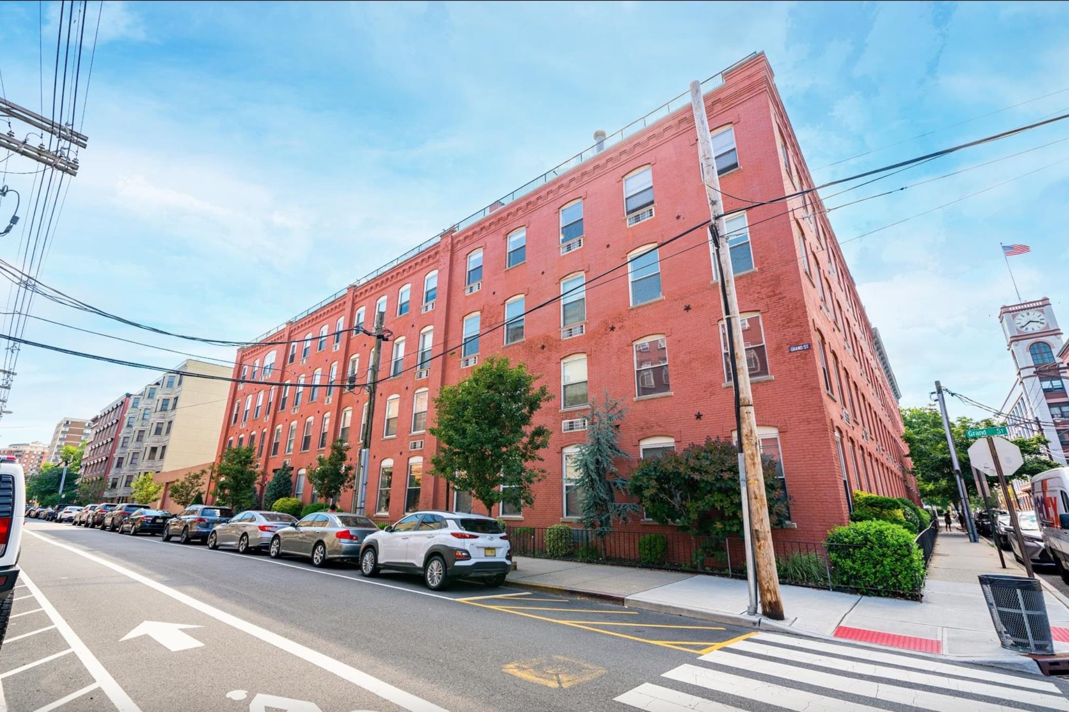 222 GRAND ST Unit: 3D