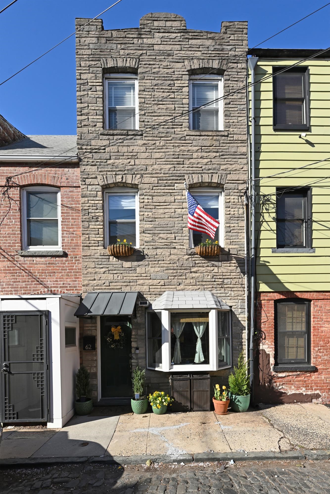 62 WILLOW TERRACE