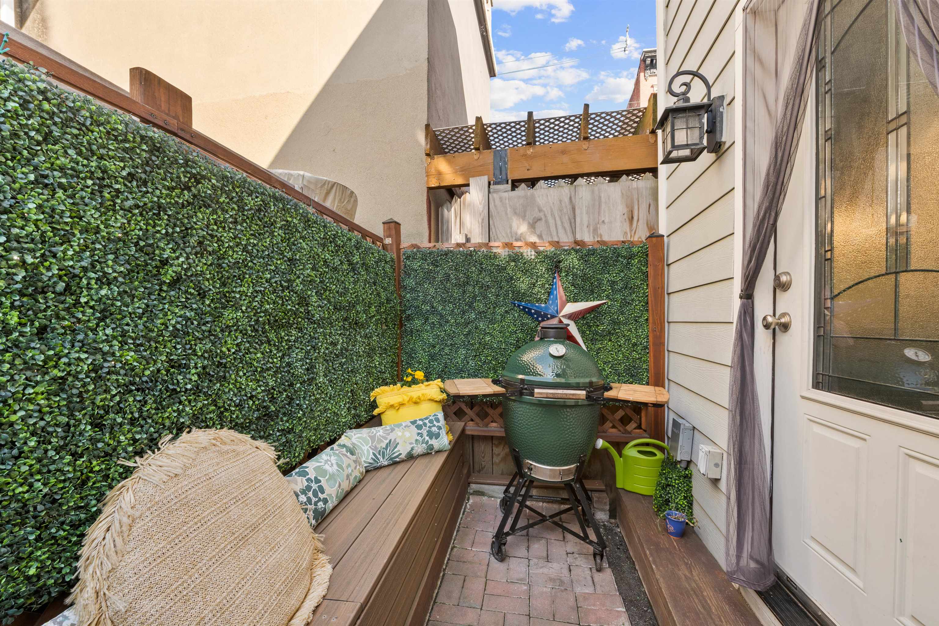 62 WILLOW TERRACE