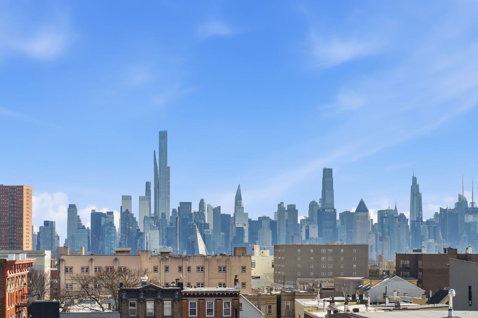 5509 MADISON ST Unit: 504