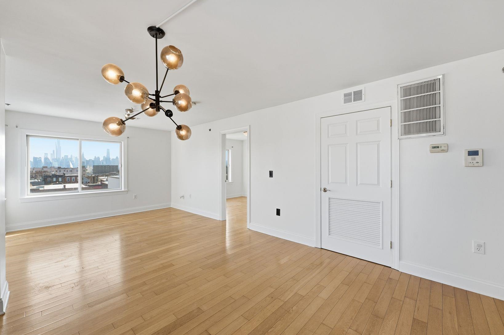 5509 MADISON ST Unit: 504