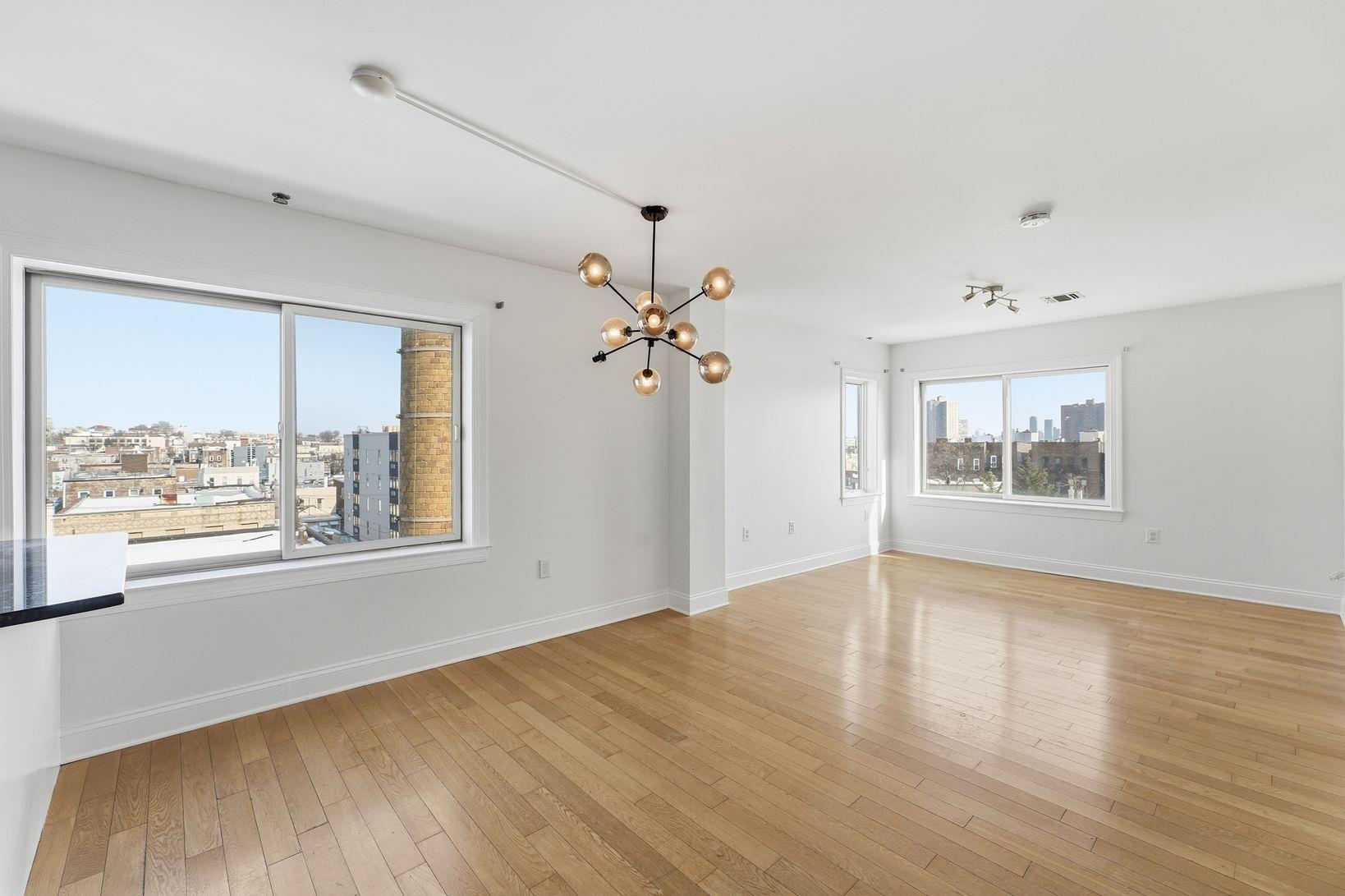 5509 MADISON ST Unit: 504