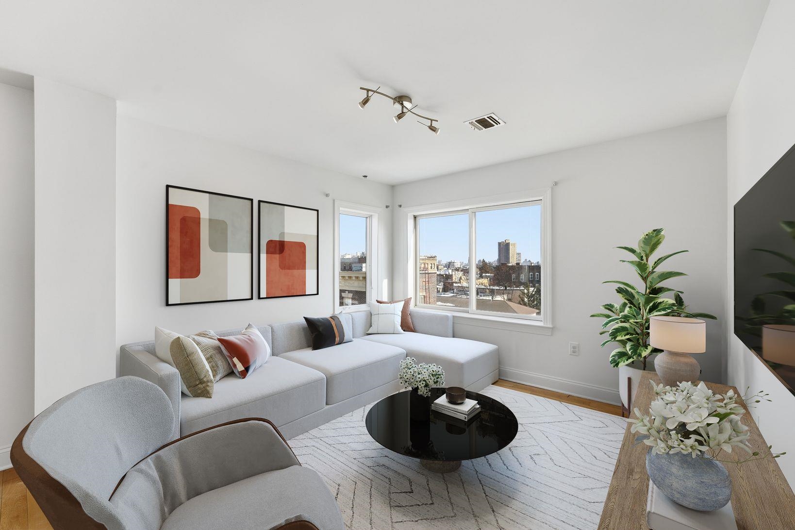 5509 MADISON ST Unit: 504