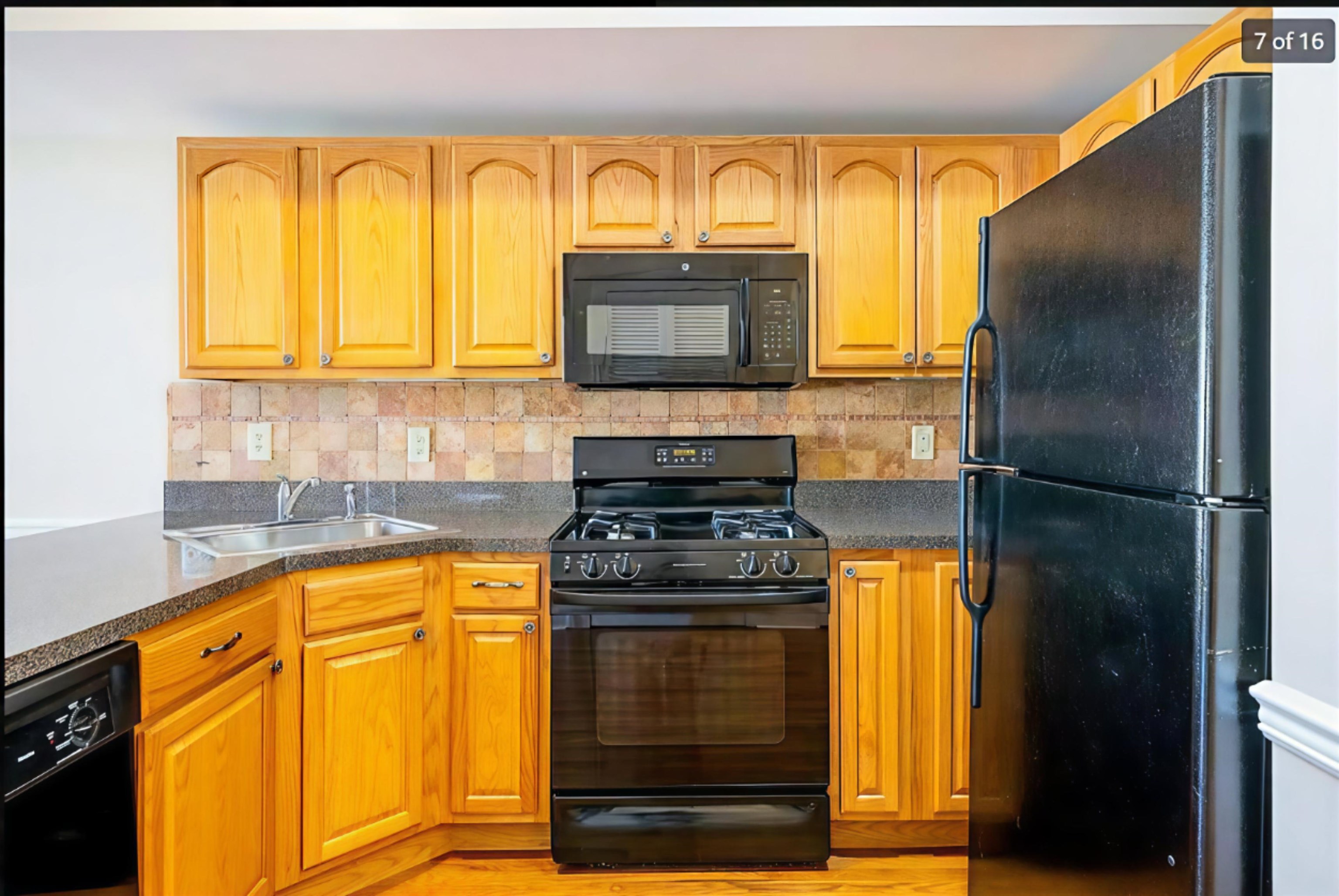 725 JEFFERSON ST Unit: 25