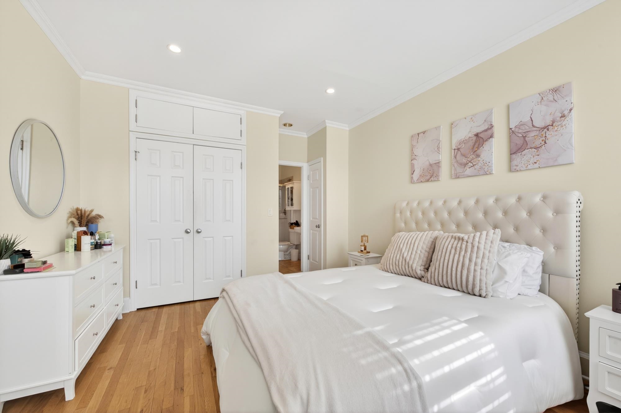 1115 WILLOW AVE Unit: 213