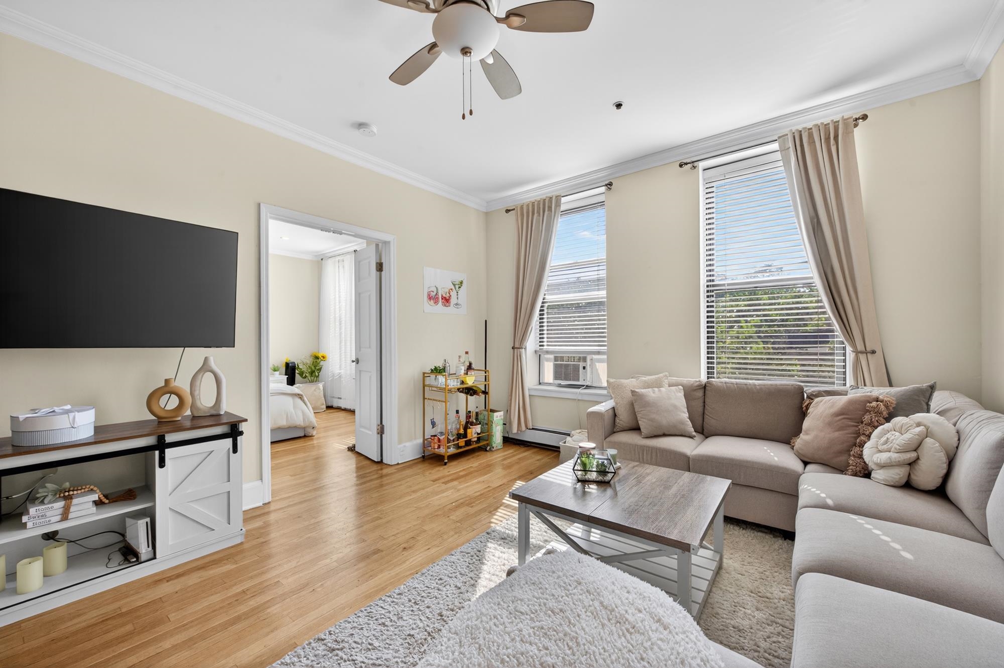 1115 WILLOW AVE Unit: 213