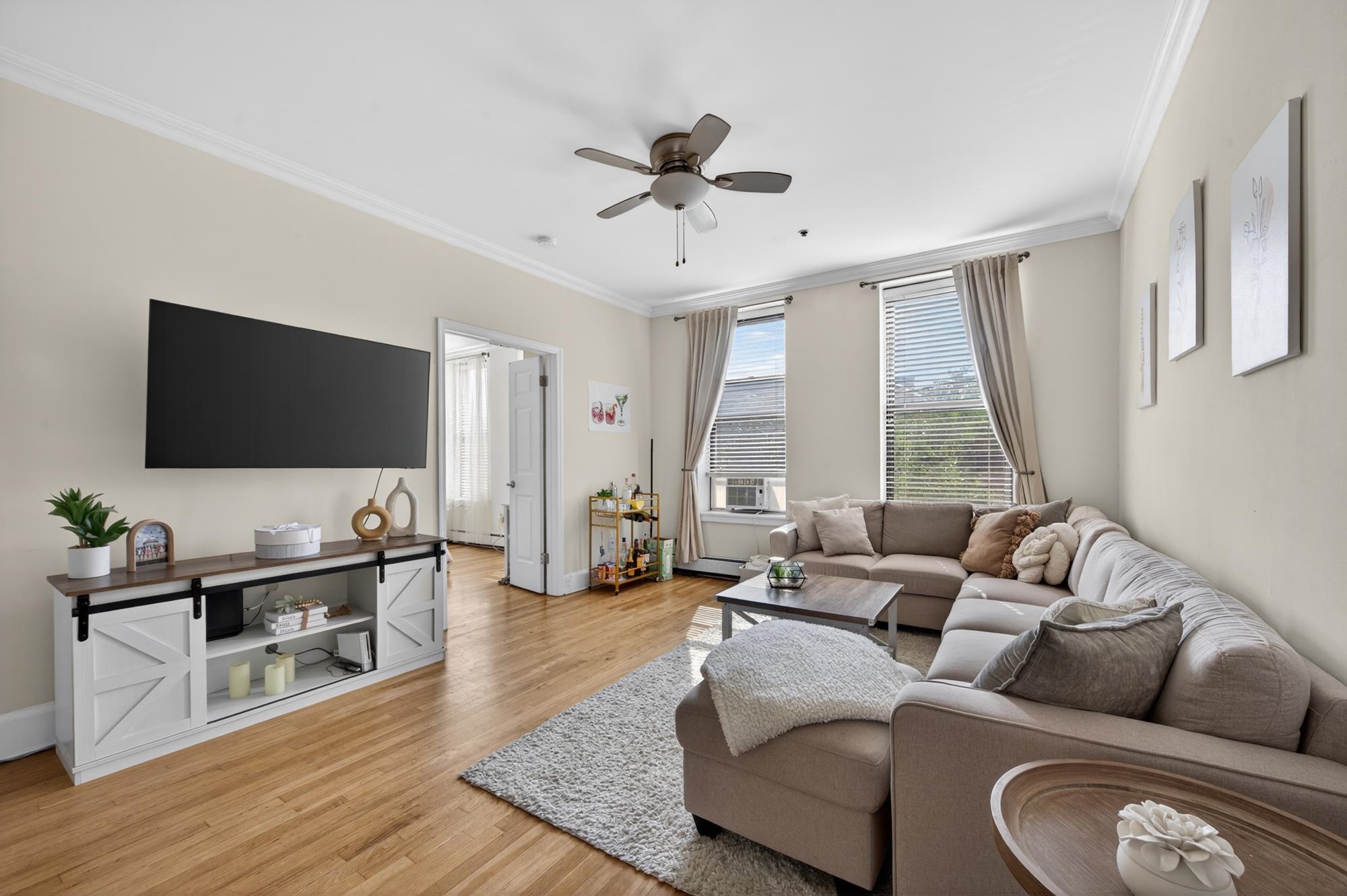 1115 WILLOW AVE Unit: 213