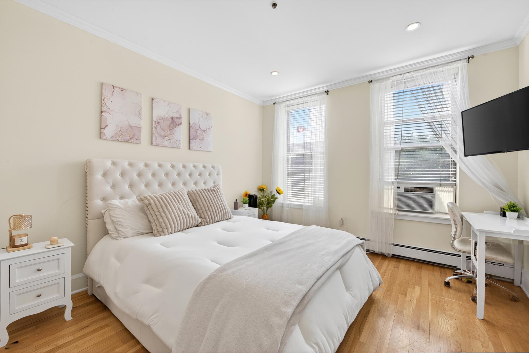 1115 WILLOW AVE Unit: 213