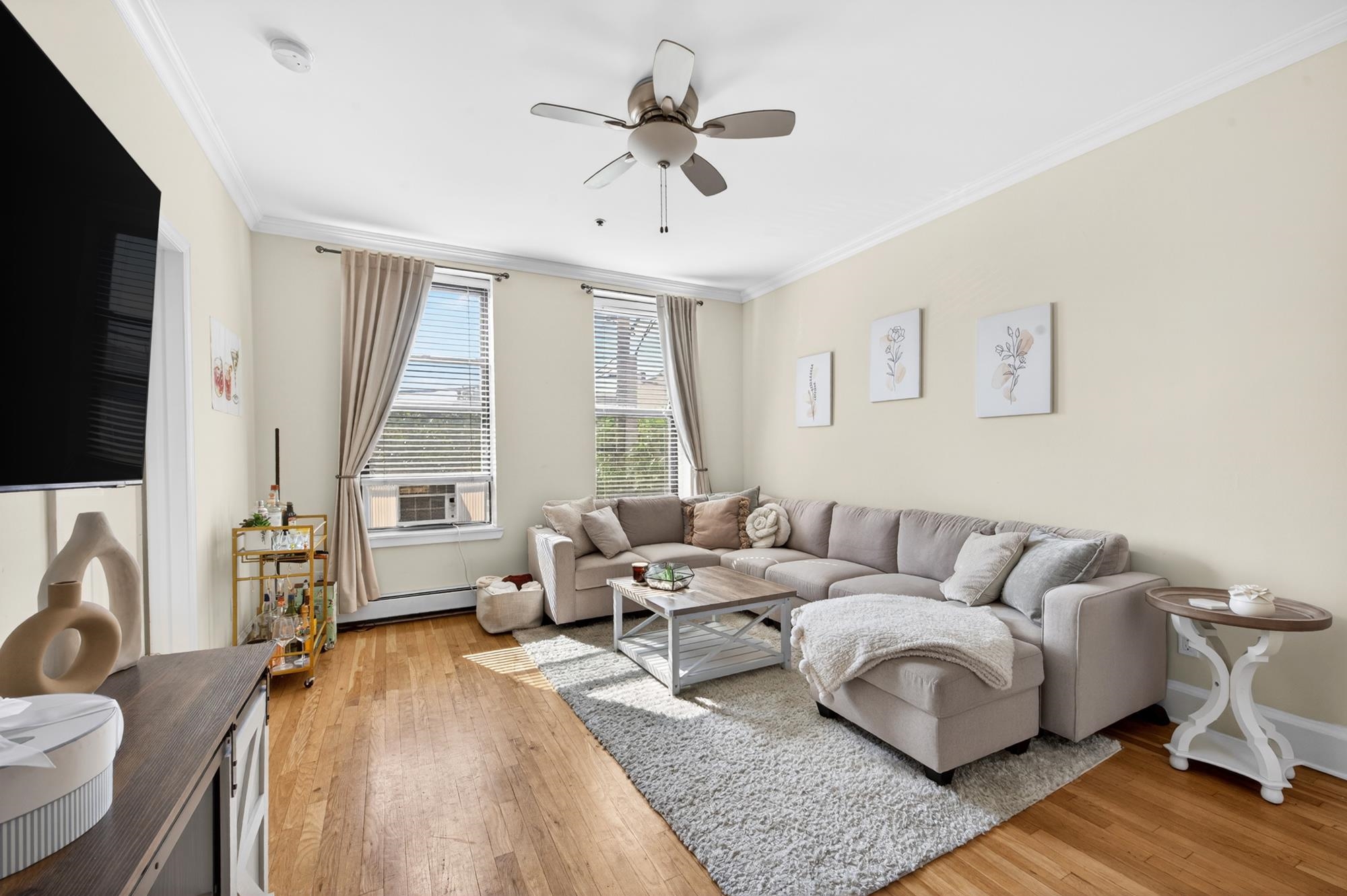 1115 WILLOW AVE Unit: 213