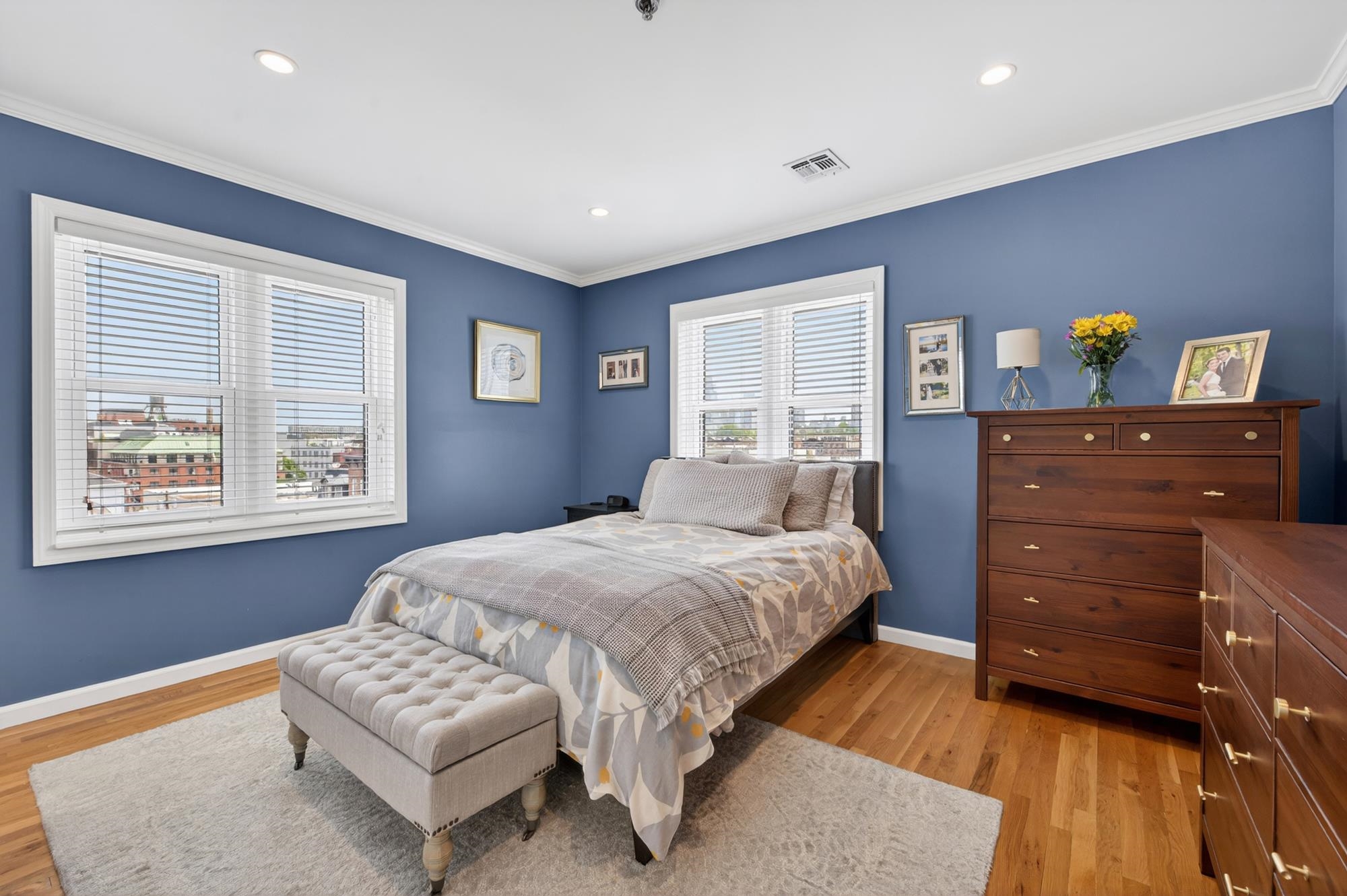 536 GRAND ST Unit: 604