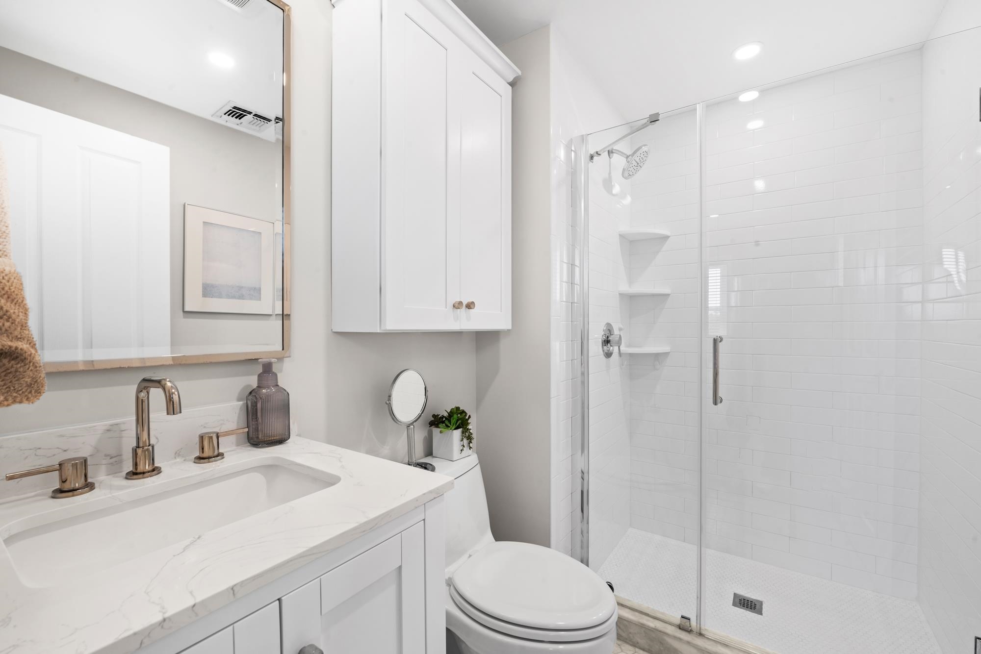 536 GRAND ST Unit: 604