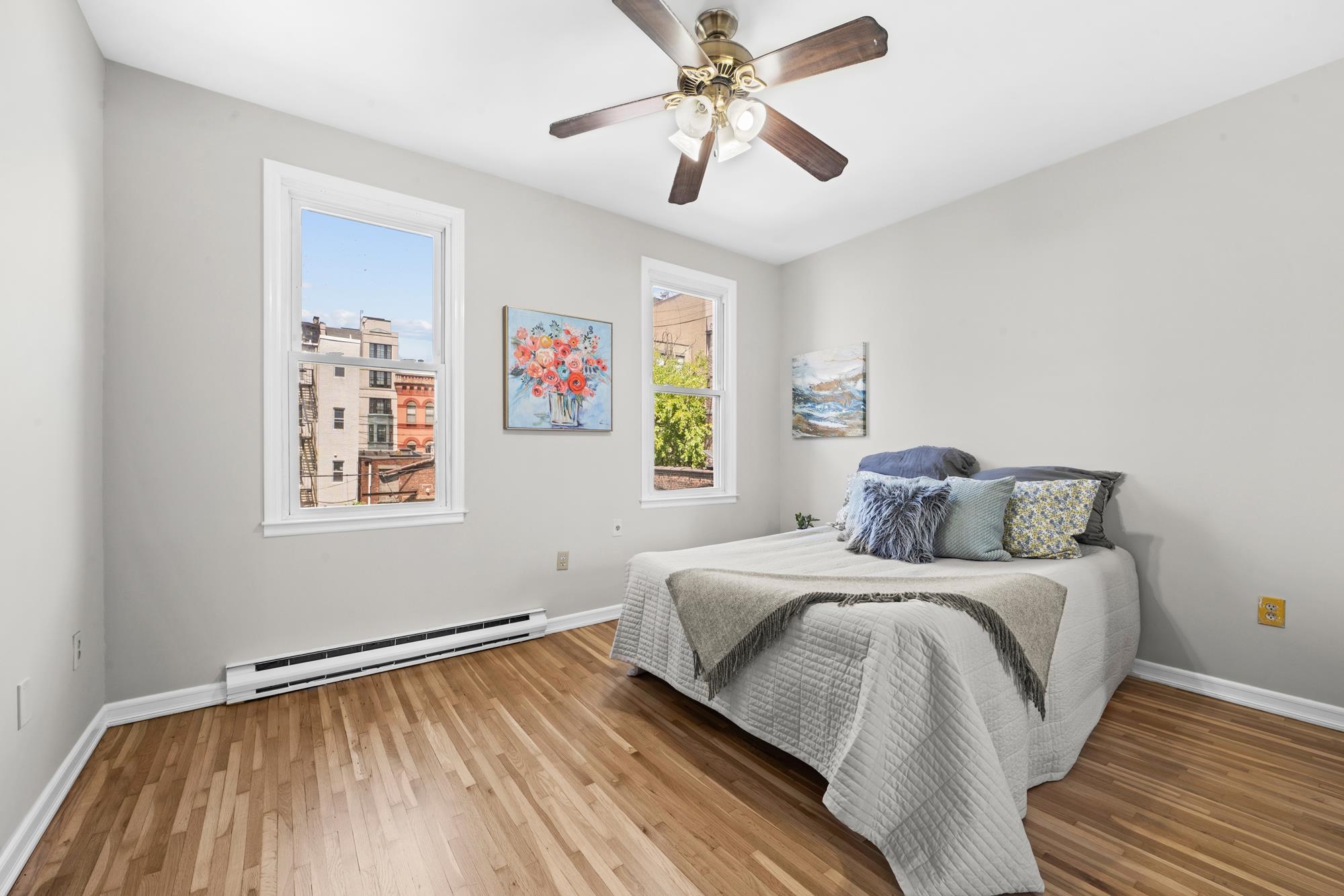 118 WILLOW AVE Unit: 2