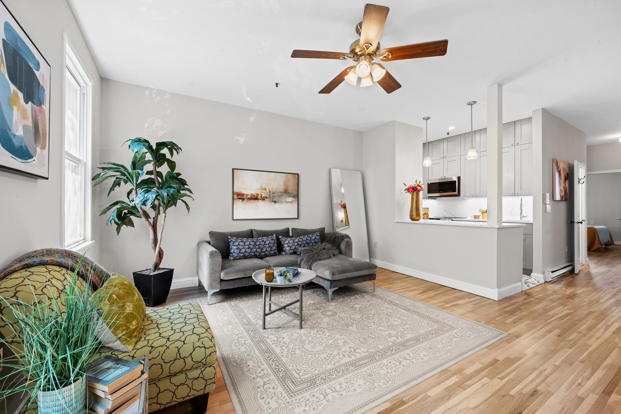 118 WILLOW AVE Unit: 2